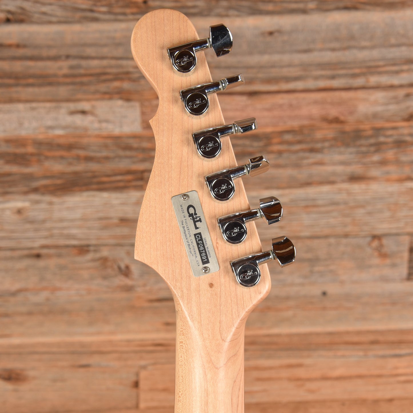 G&L S-500 Deluxe Cherry Sunburst 2013