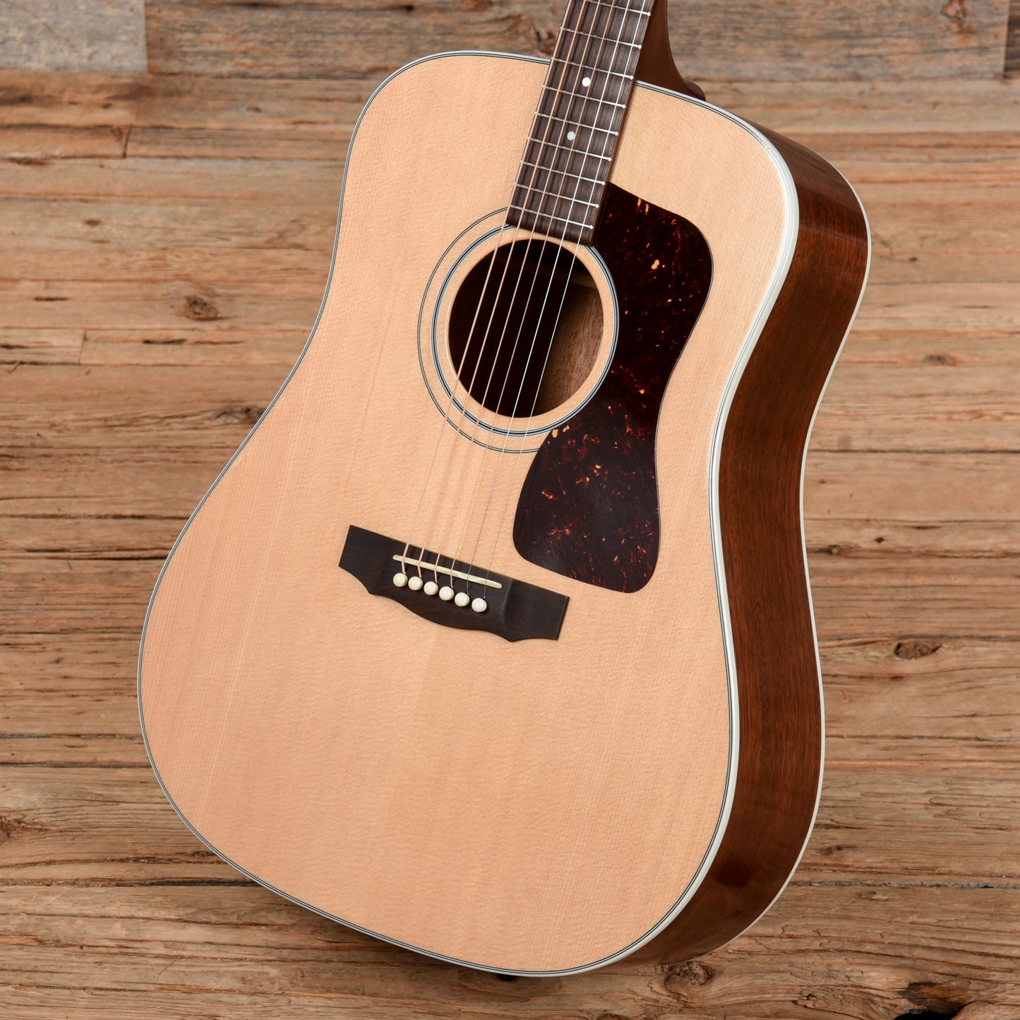 Guild USA D-40 Standard Natural