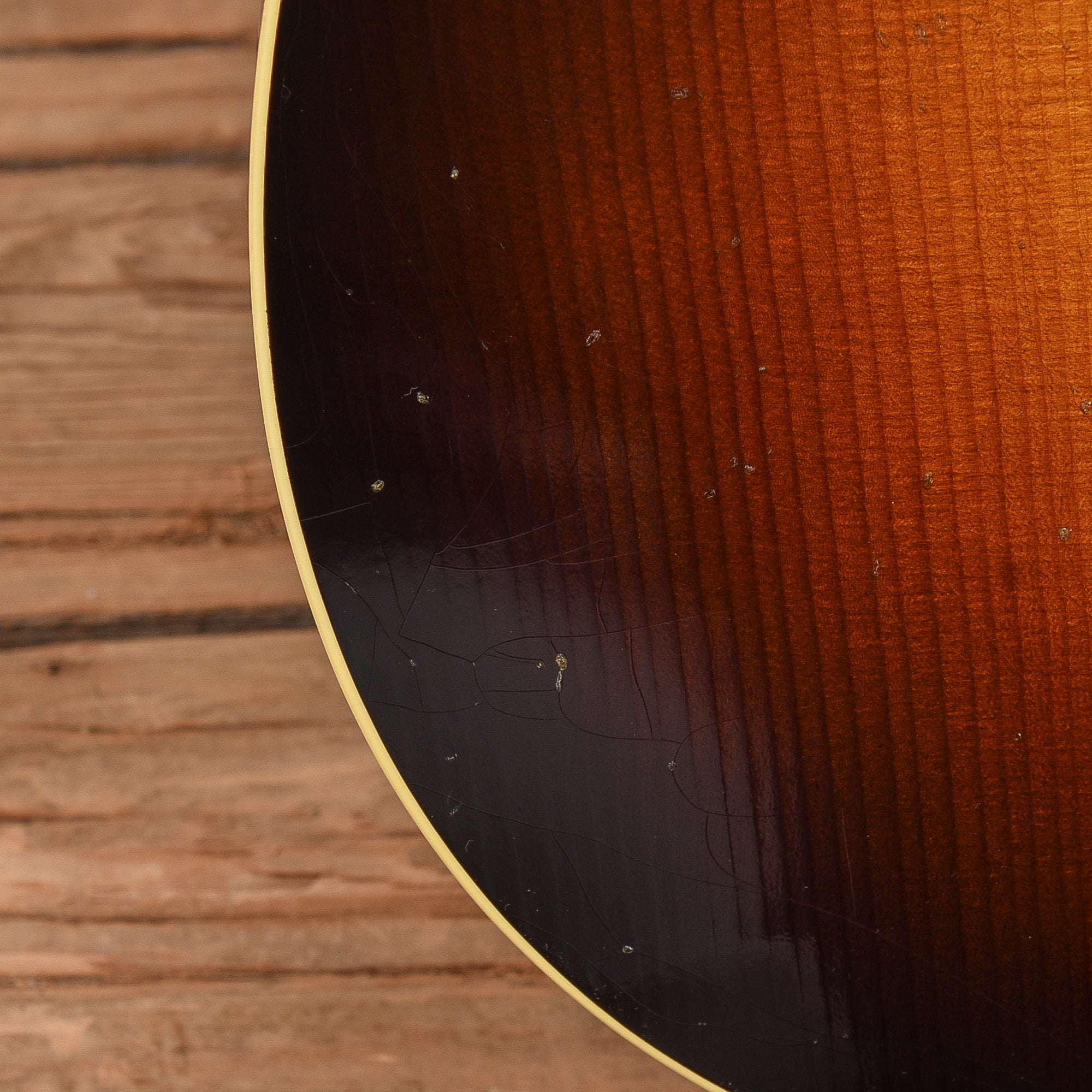 Gibson Custom Murphy Lab '42 Banner J-45 Reissue Light Aged Sunburst 2023