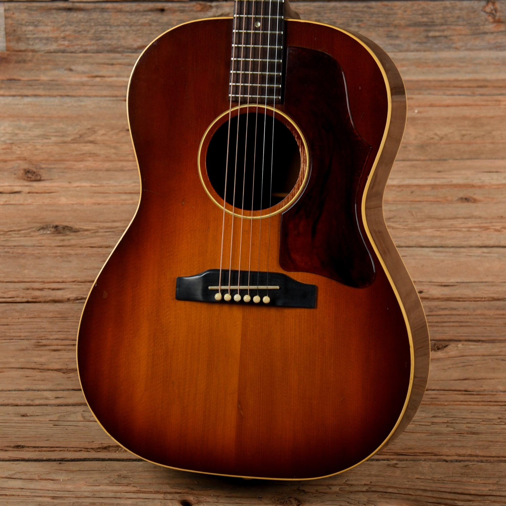 Gibson LG-1 Sunburst 1965