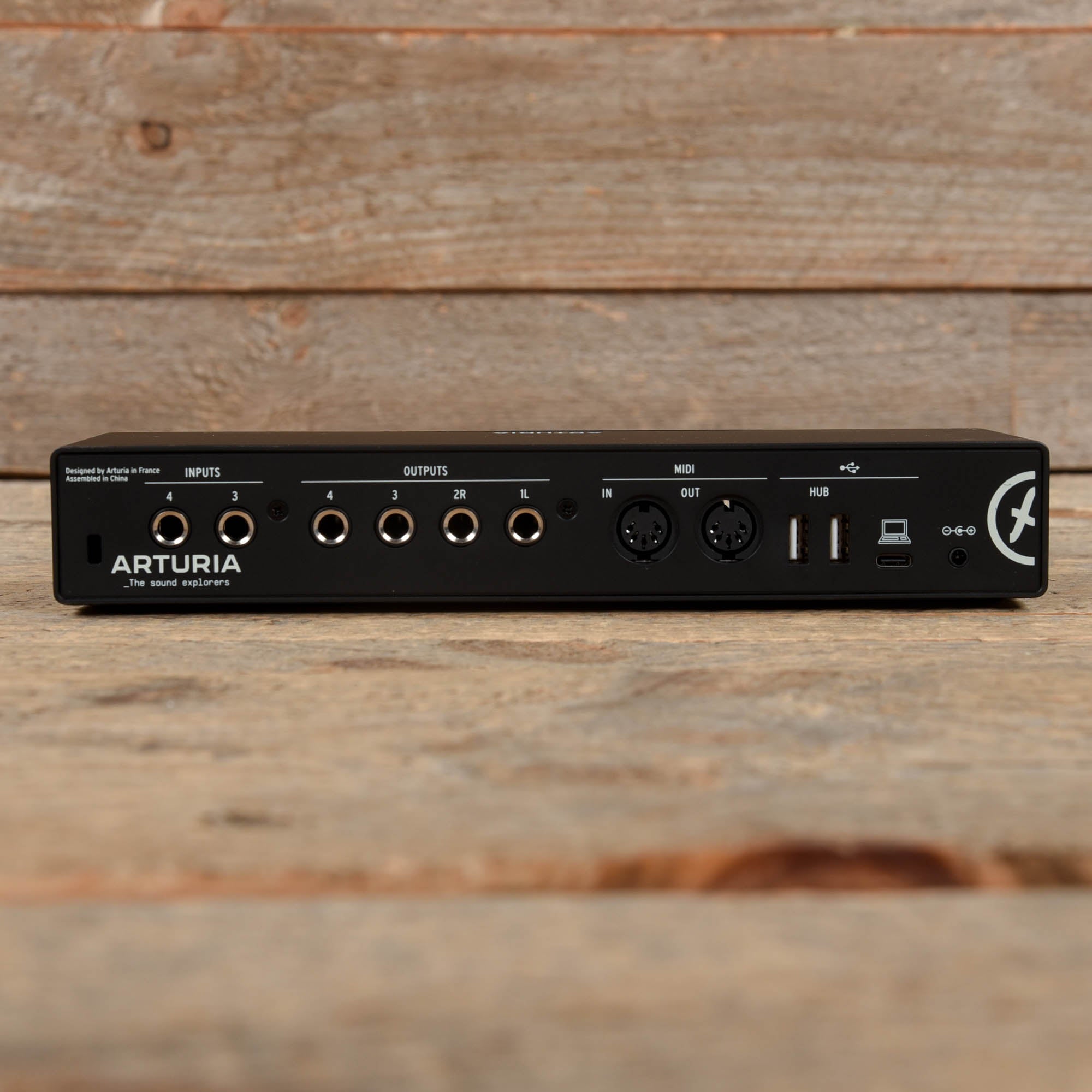 Arturia MiniFuse 4 Audio & MIDI Interface Black