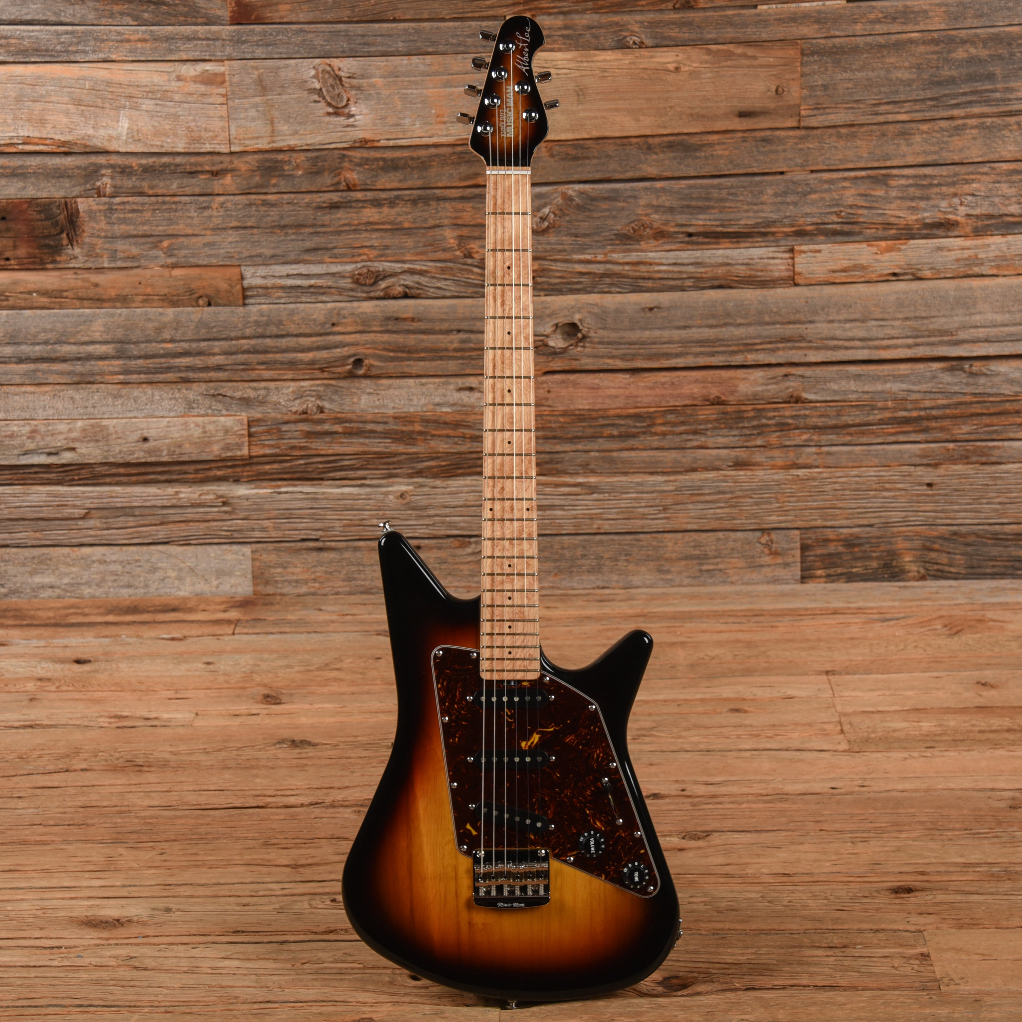 Music Man Albert Lee Signature SSS HT Vintage Sunburst 2003