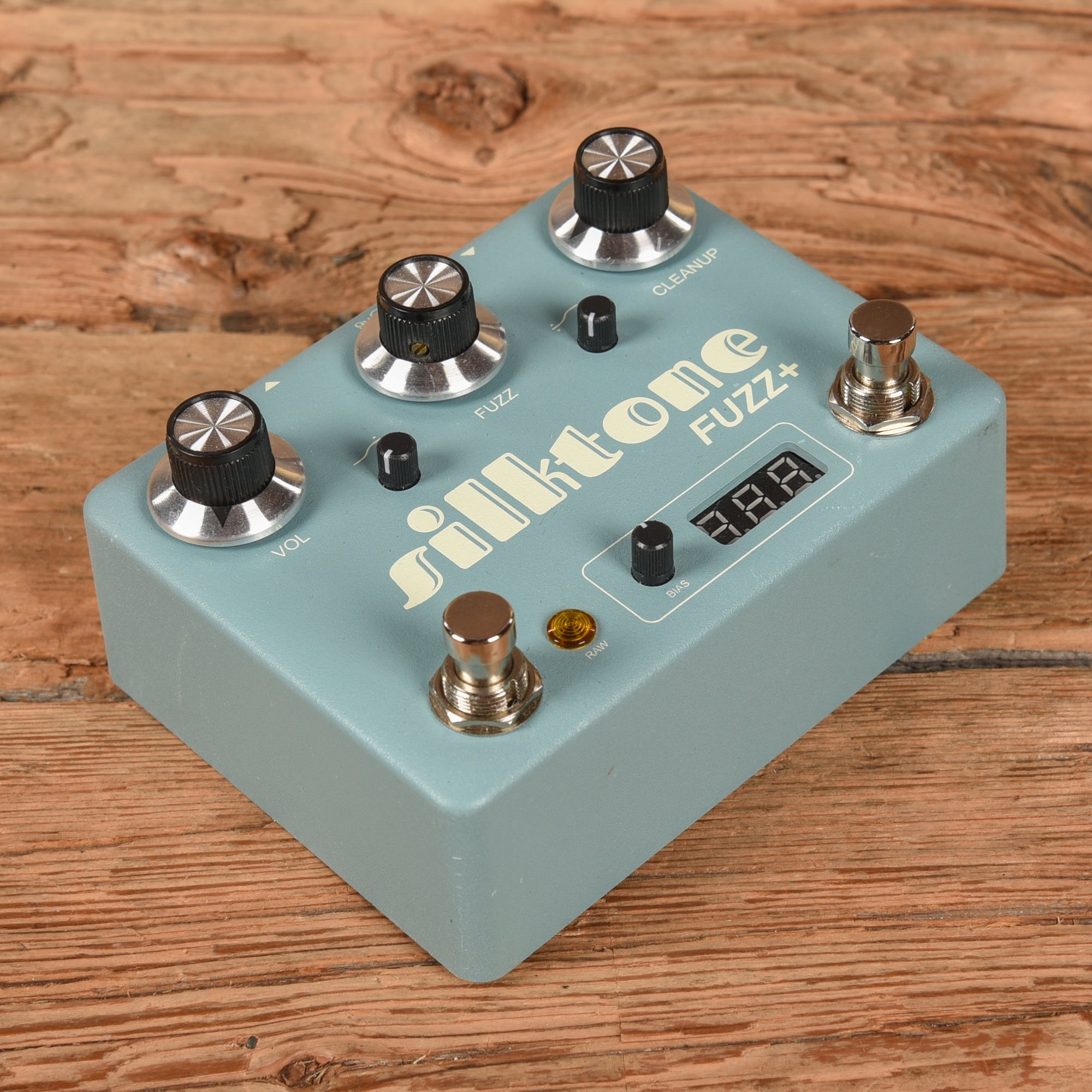 Silktone Fuzz – Chicago Music Exchange