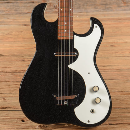 Silvertone 1448 w/Amp in Case Black