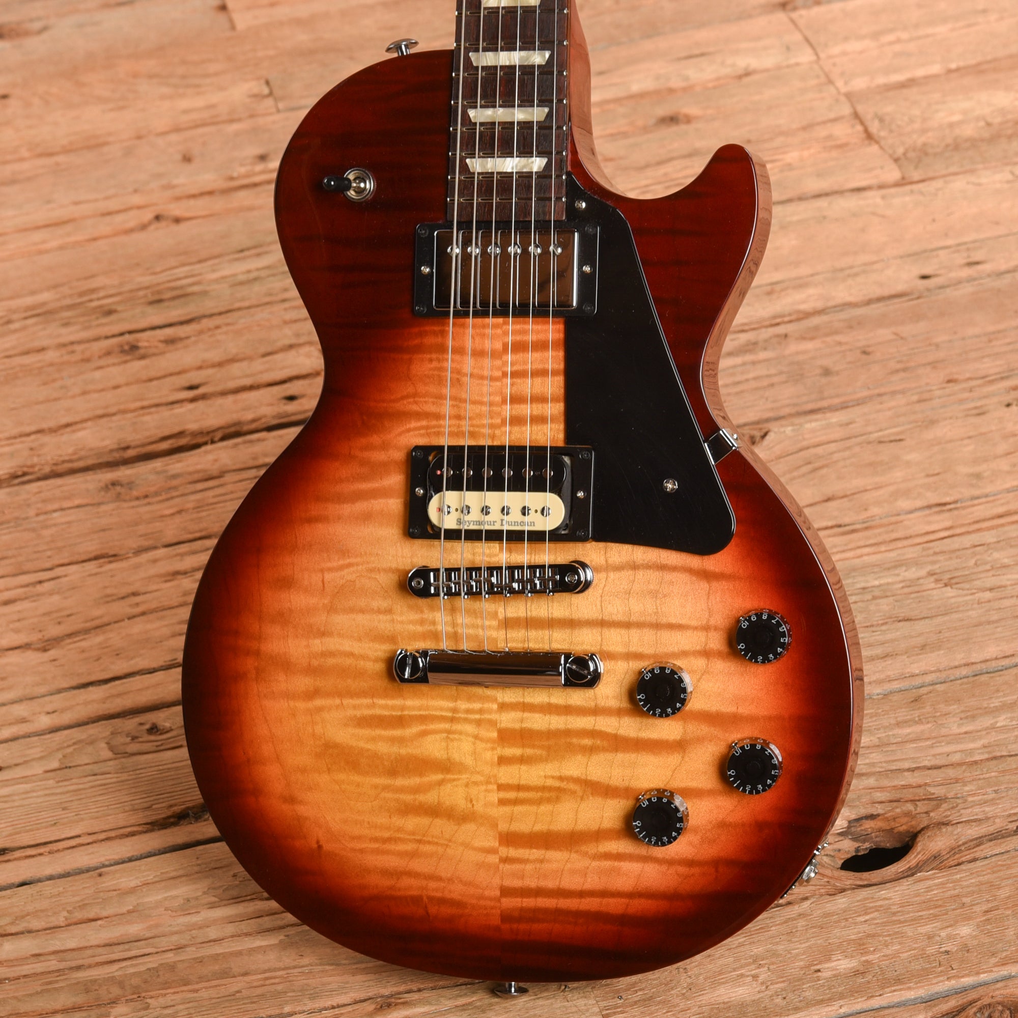 Gibson Les Paul Studio Sunburst 2022