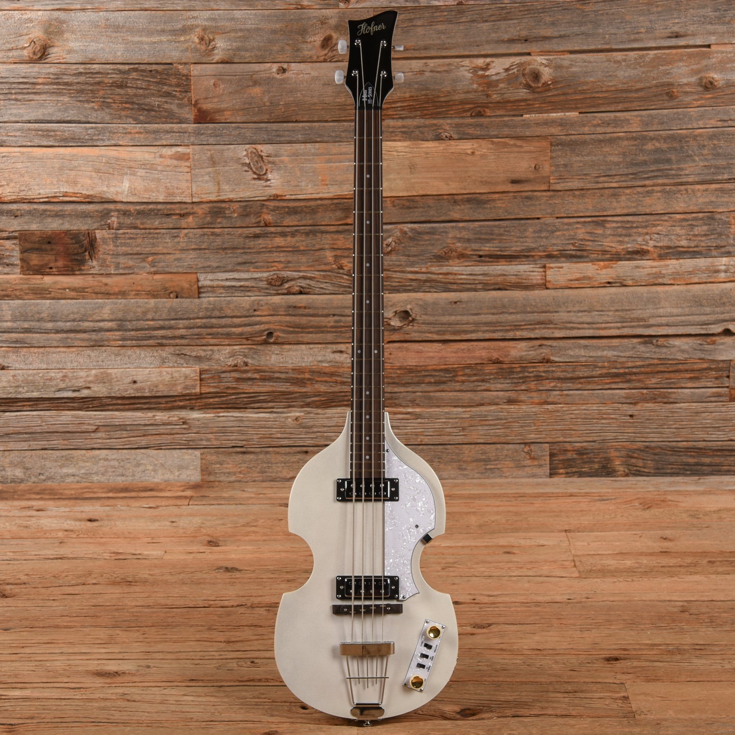 Hofner Ignition B-Bass HI Series Violin Bass Pearl White