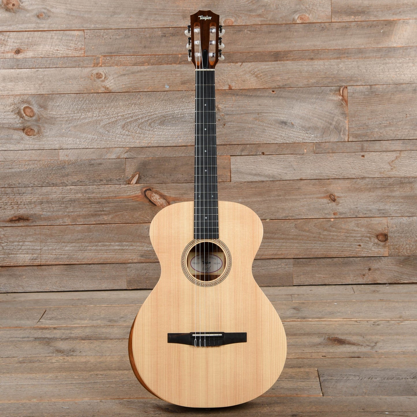 Taylor Academy 12-N Lutz Spruce/Layered Sapele Grand Concert Nylon String