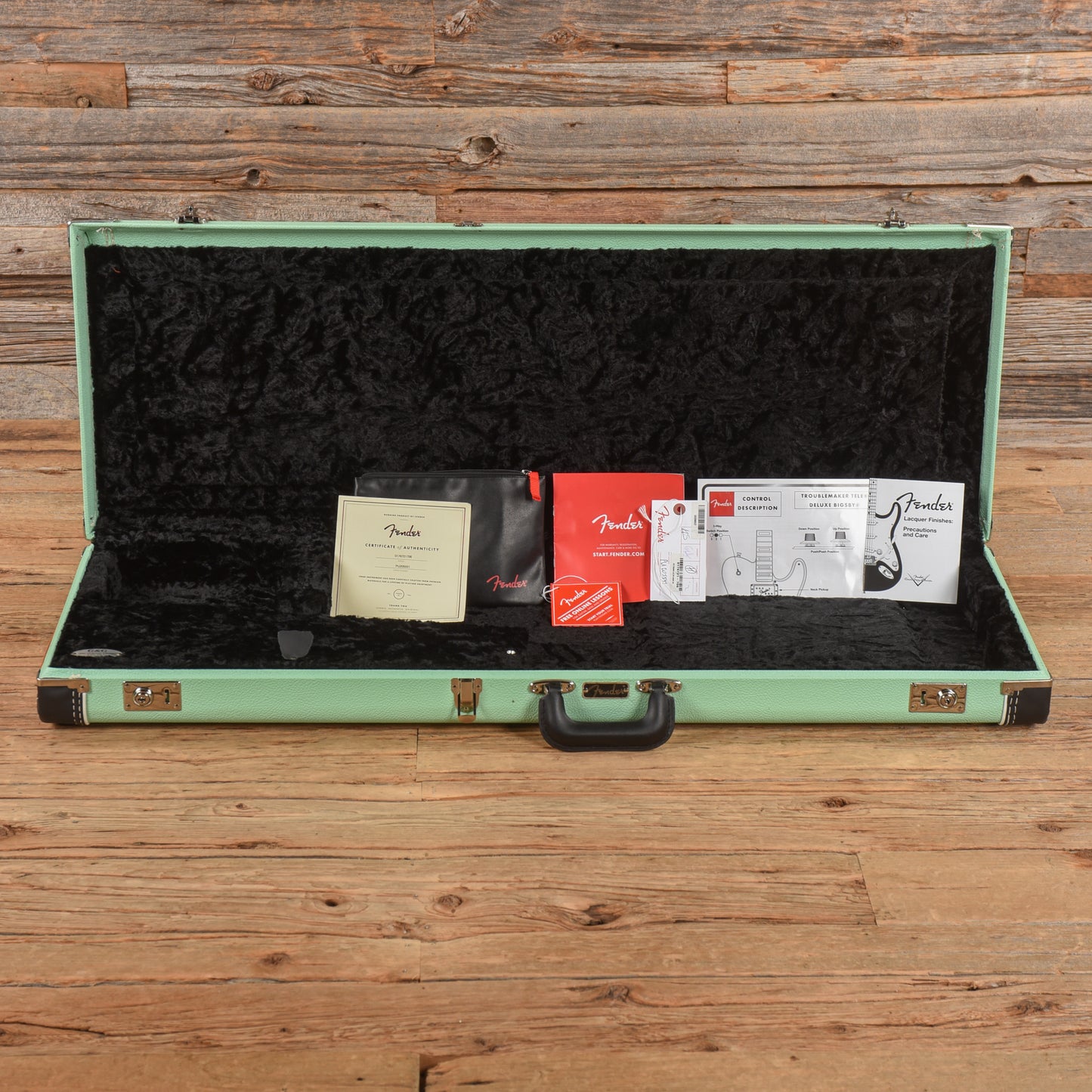 Fender Parallel Universe Volume II Troublemaker Telecaster Deluxe Bigsby Black 2022