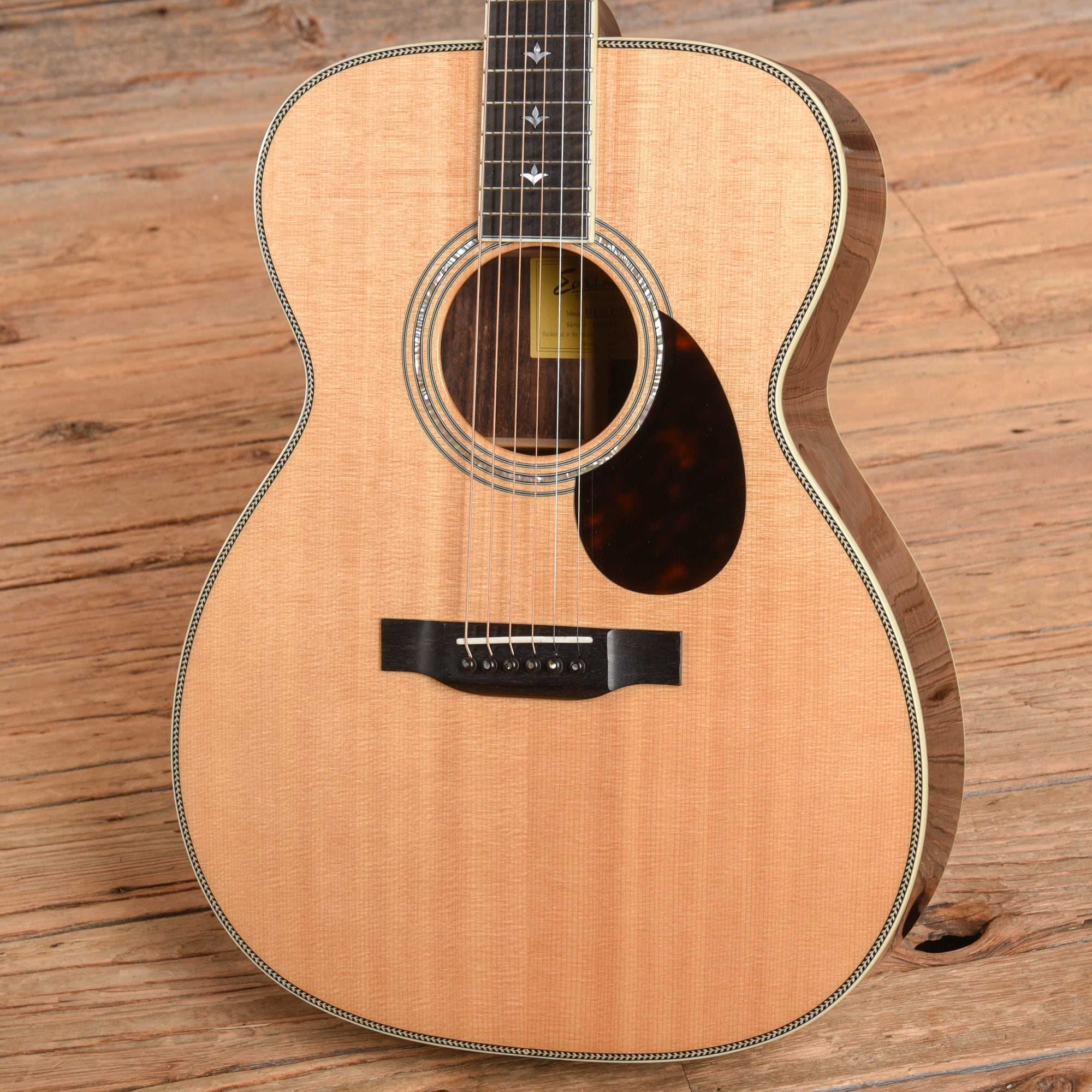 Eastman DT30OM Natural