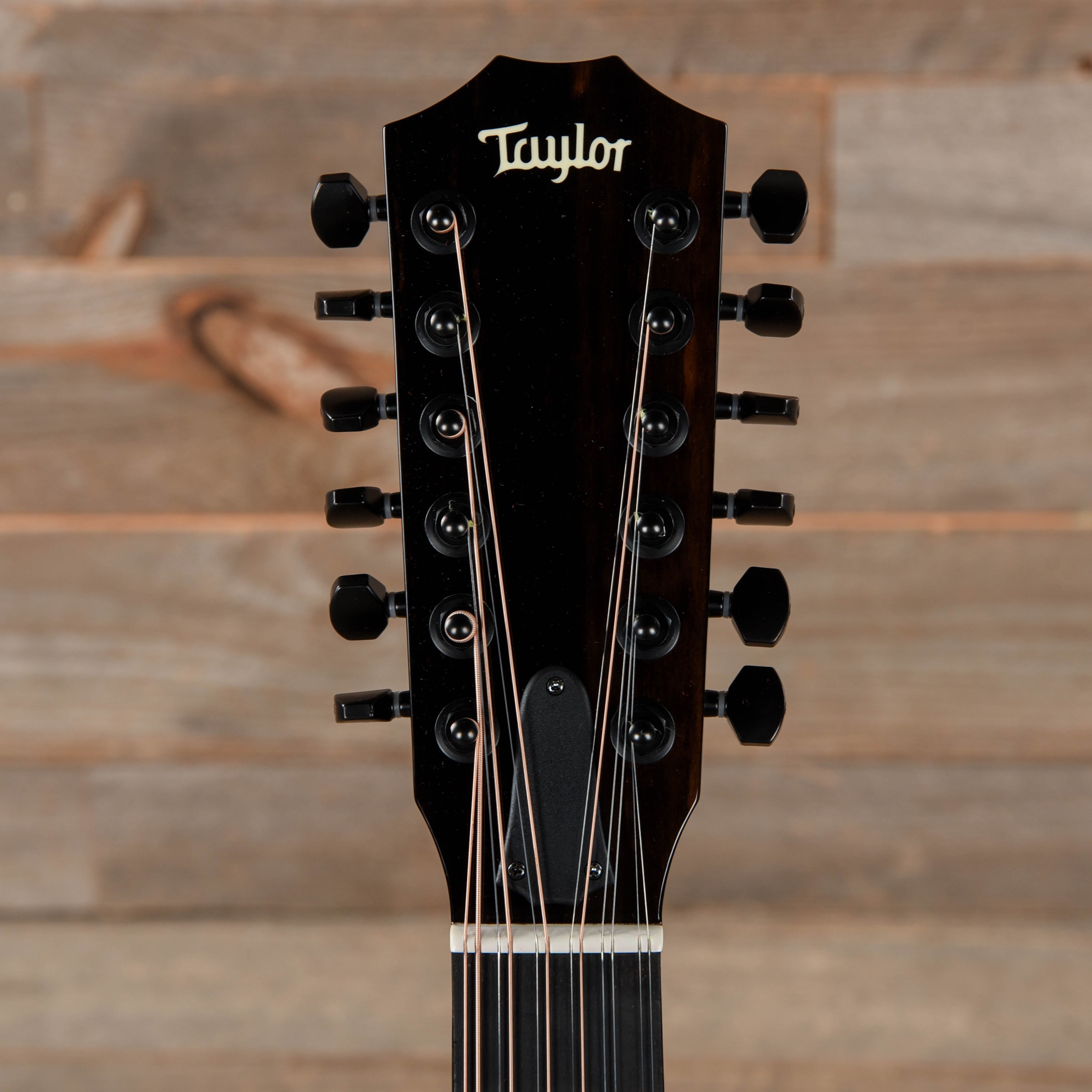 Taylor 250ce-BLK Deluxe 12-String Dreadnought Sitka/Maple Black ES2