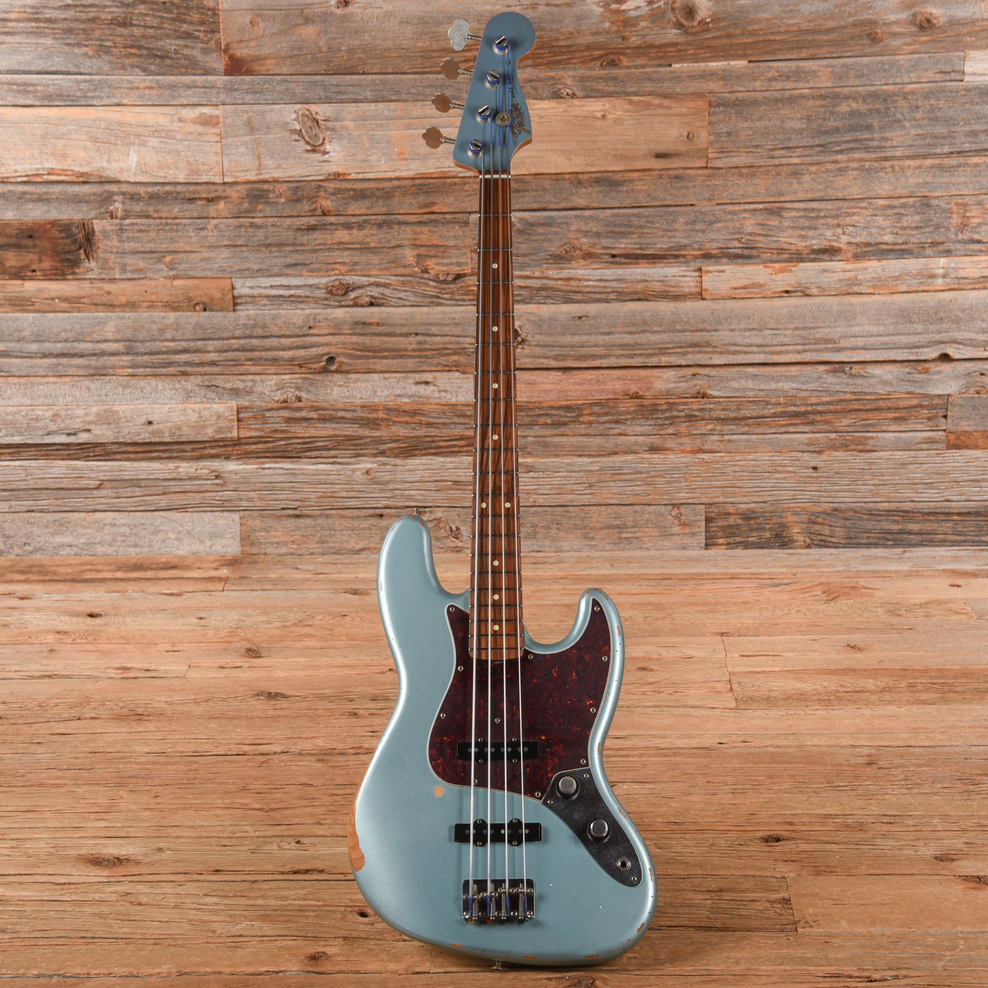 Fender 60th Anniversary Road Worn 60s Jazz Bass Firemist Silver 2019