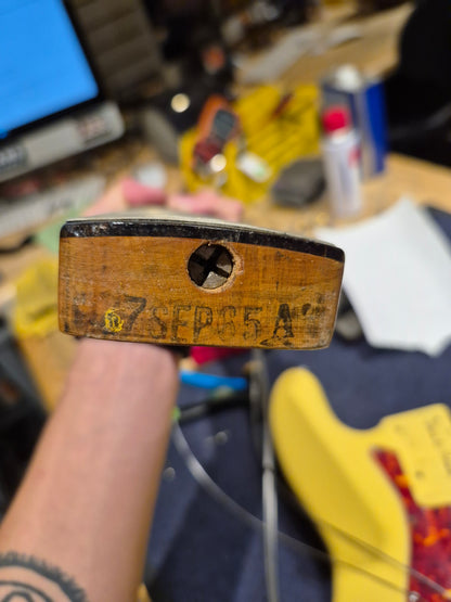 Fender Jazz Bass Olympic White Refin 1965