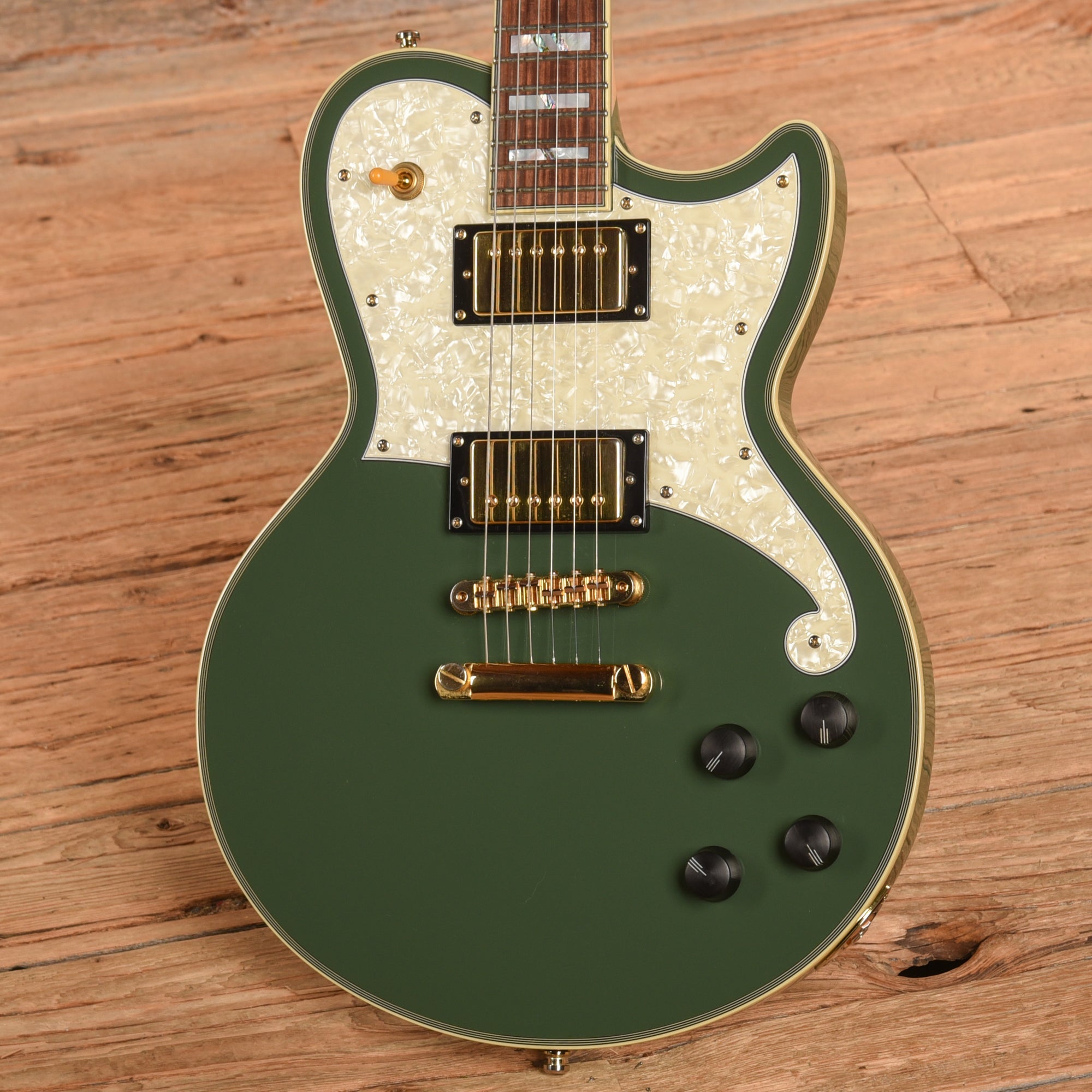 D'Angelico Deluxe Atlantic Hunter Green