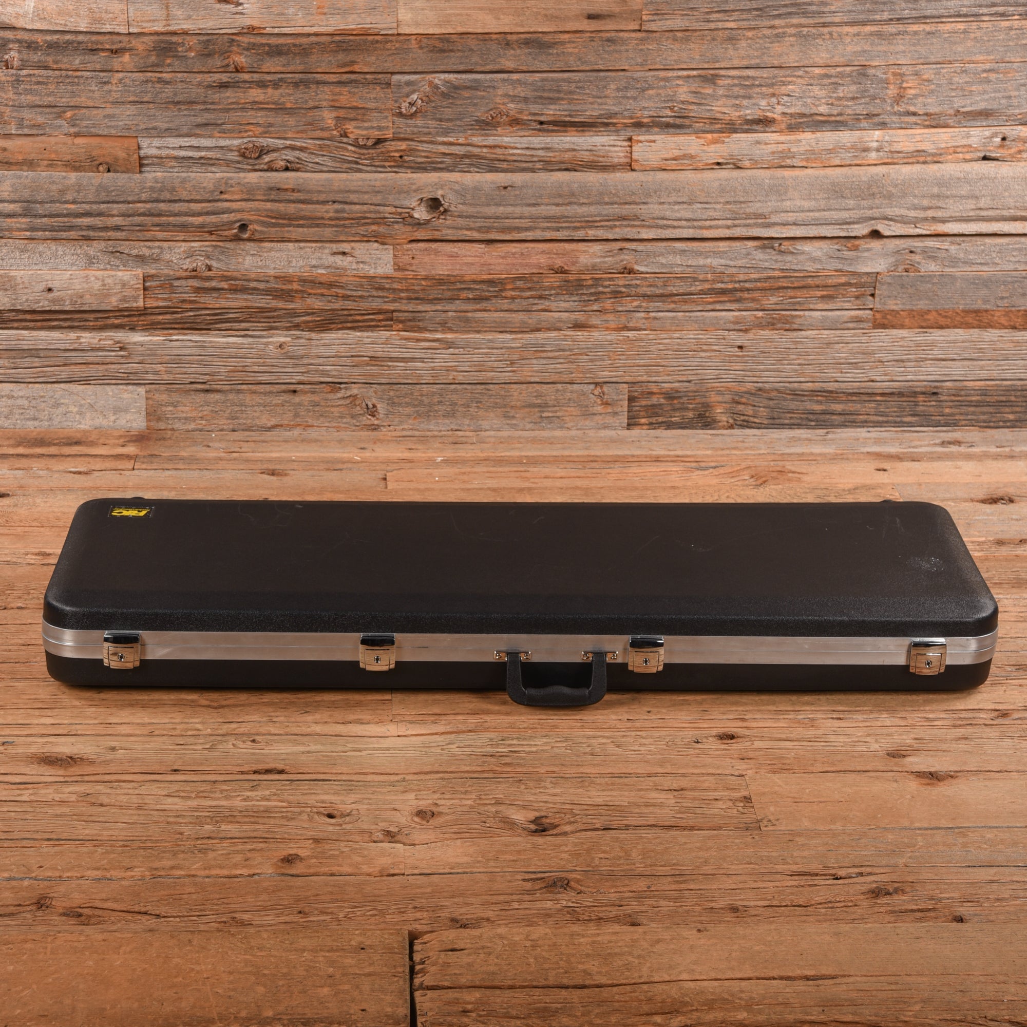 Rickenbacker 4003S Mapleglo 2025