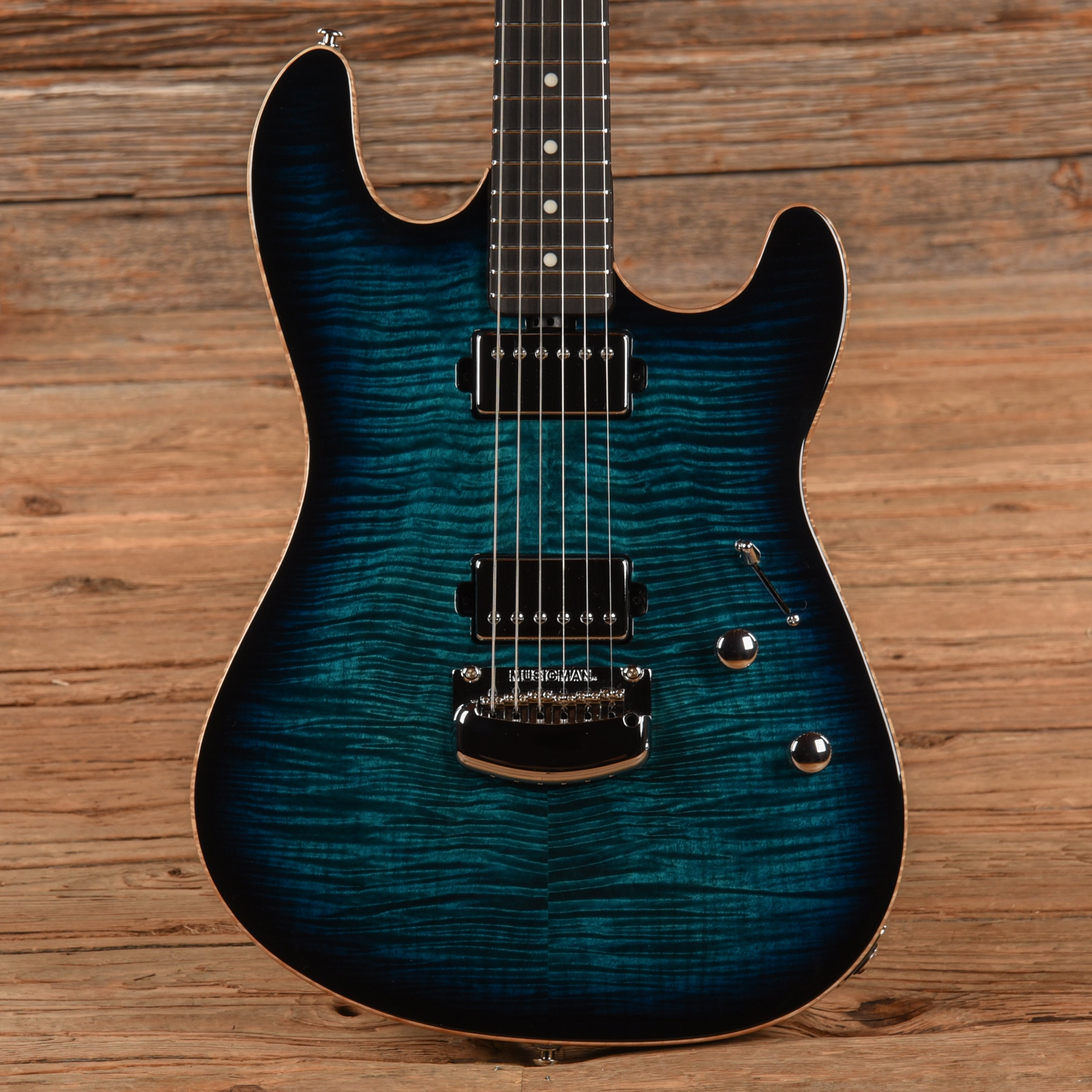 Music Man Sabre HH Deep Blue Burst 2020