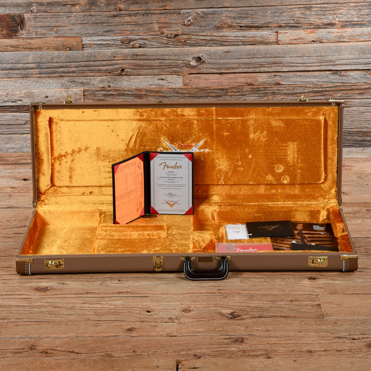 Fender Custom Shop Apprentice Built by George Ruiz '63 Stratocaster Hardtail Heavy Relic Aged Olympic White 2021