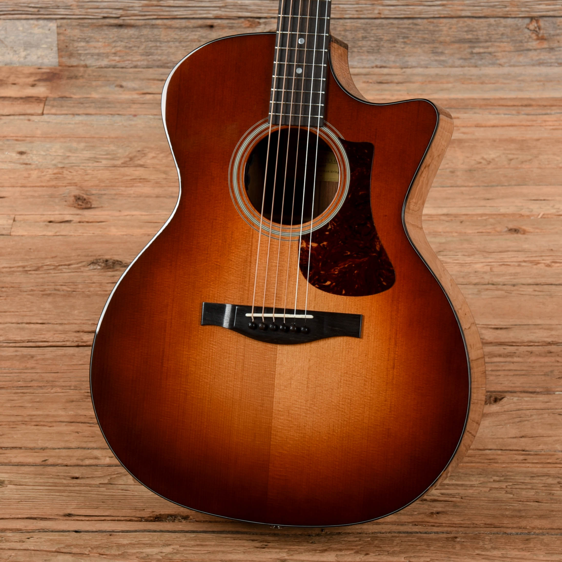 Eastman AC222CE-DLX Sunburst