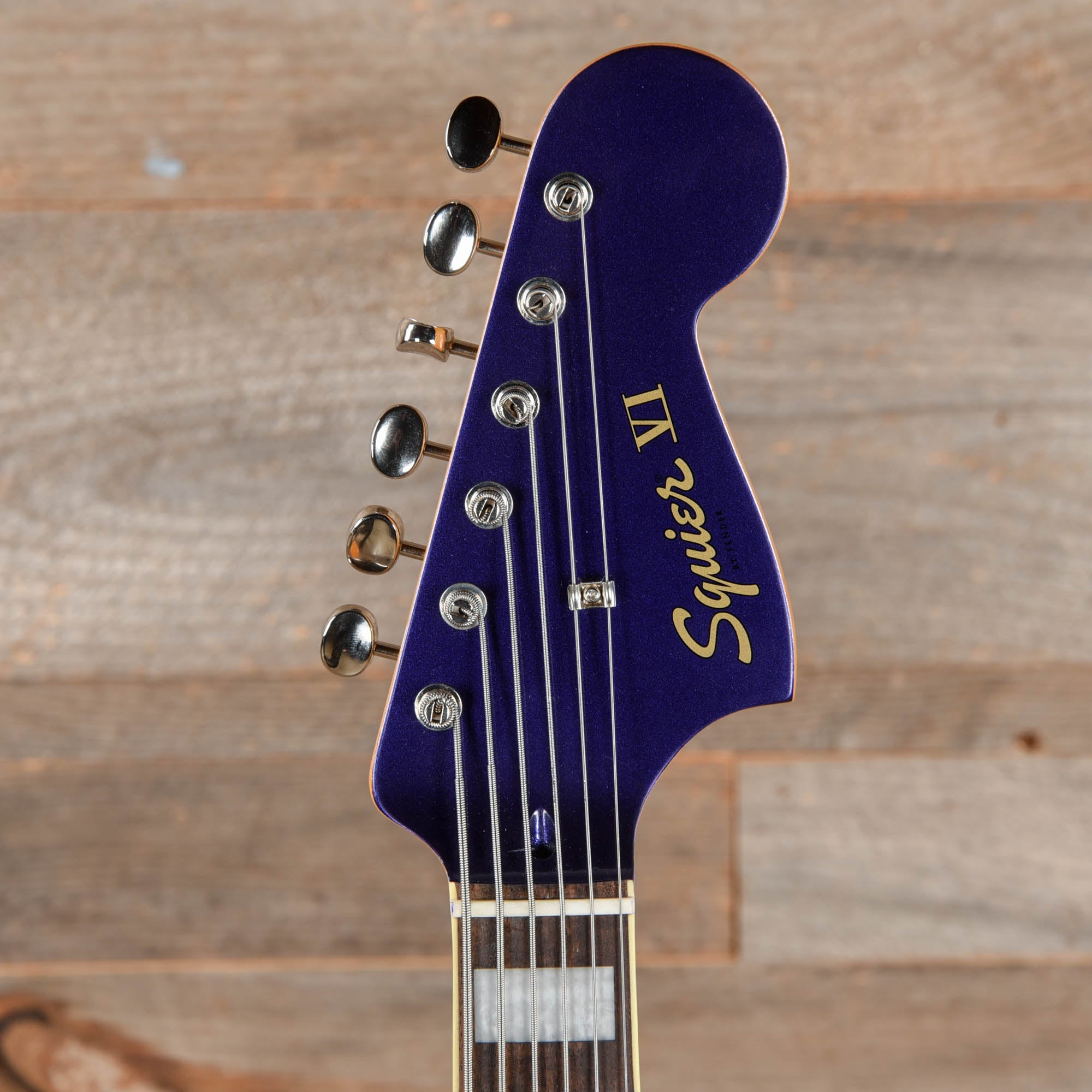 Squier Classic Vibe Bass VI Purple Metallic w/Matching Headcap