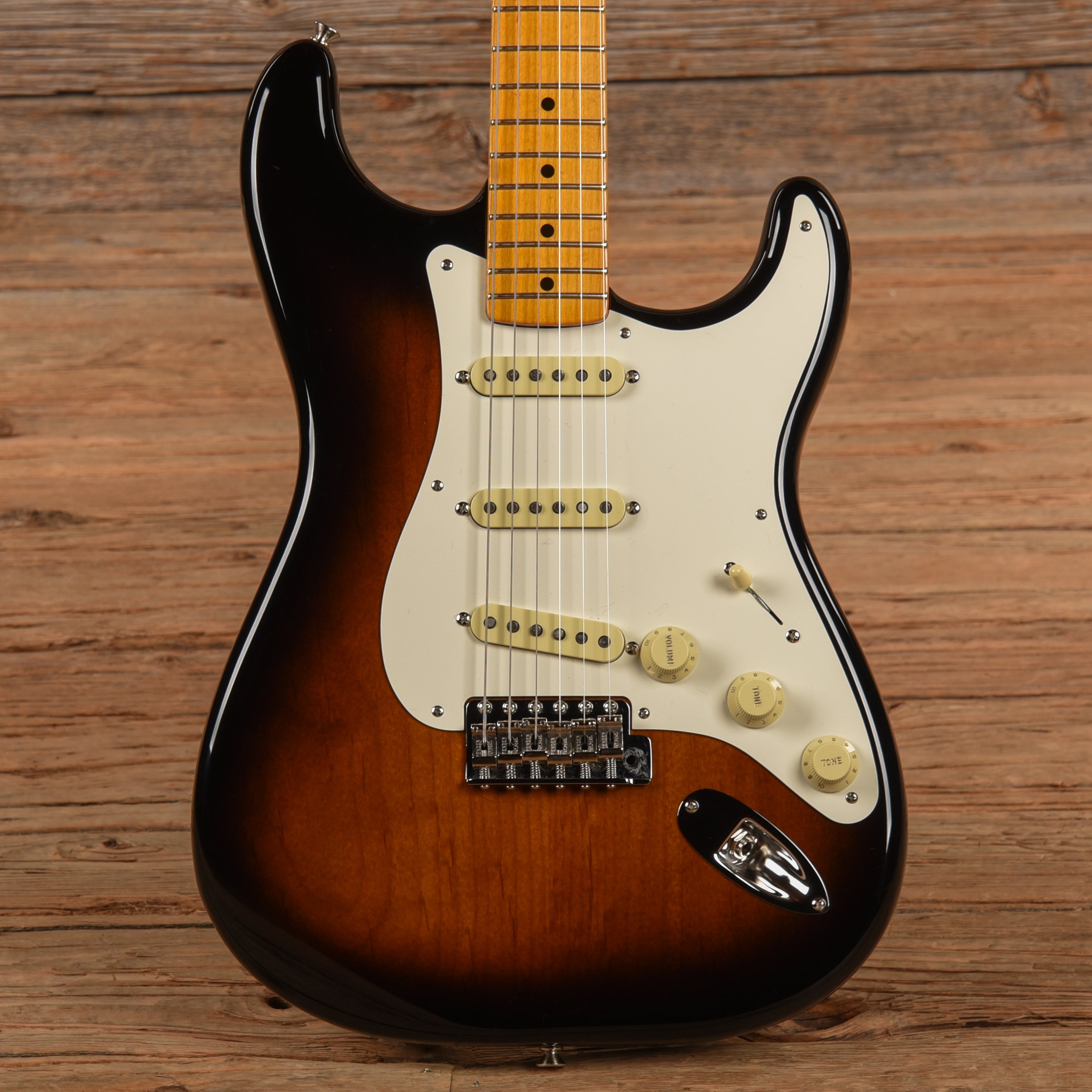 Fender American Vintage II '57 Stratocaster Sunburst 2024