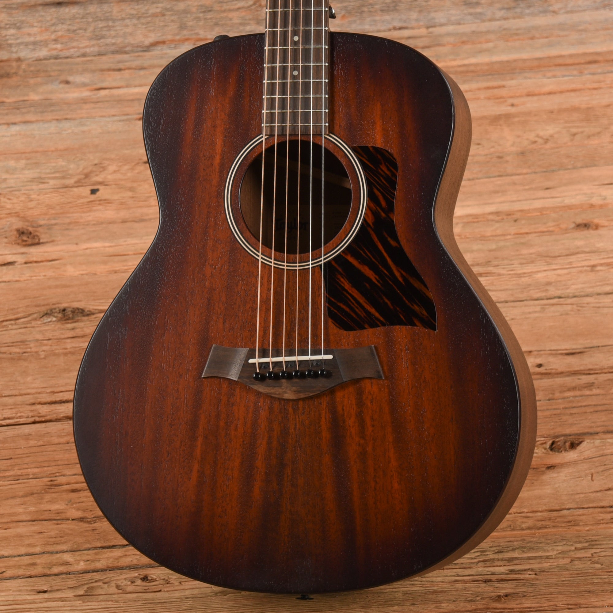 Taylor AD21e Grand Theater Mahogany/Sapele Shaded Edgeburst 2023