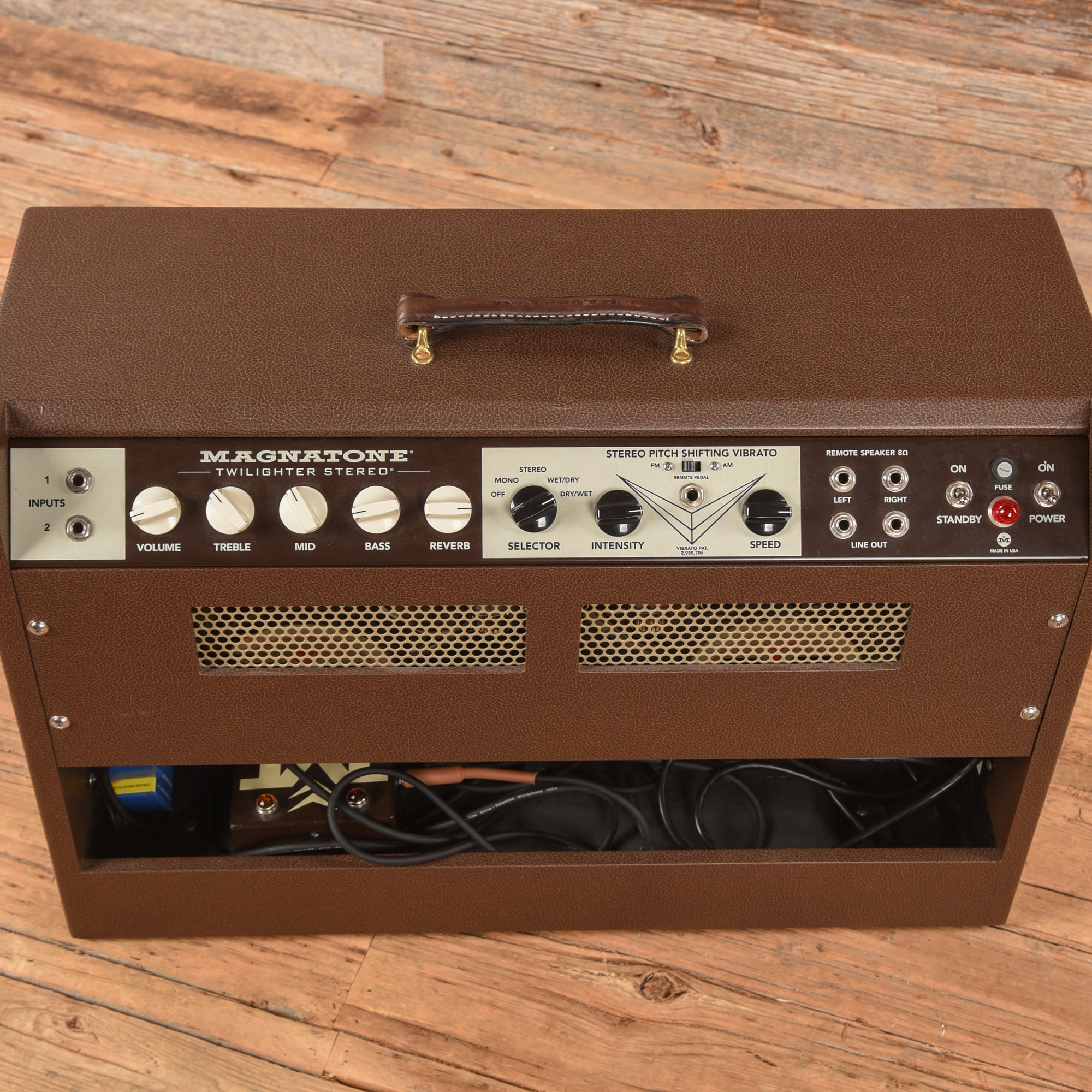 Magnatone Twilighter Stereo 22+22-Watt 2x12