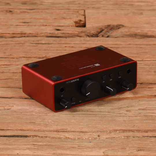Focusrite Scarlett Solo Studio 4th Gen USB 2x2 Audio Interface Recording Bundle