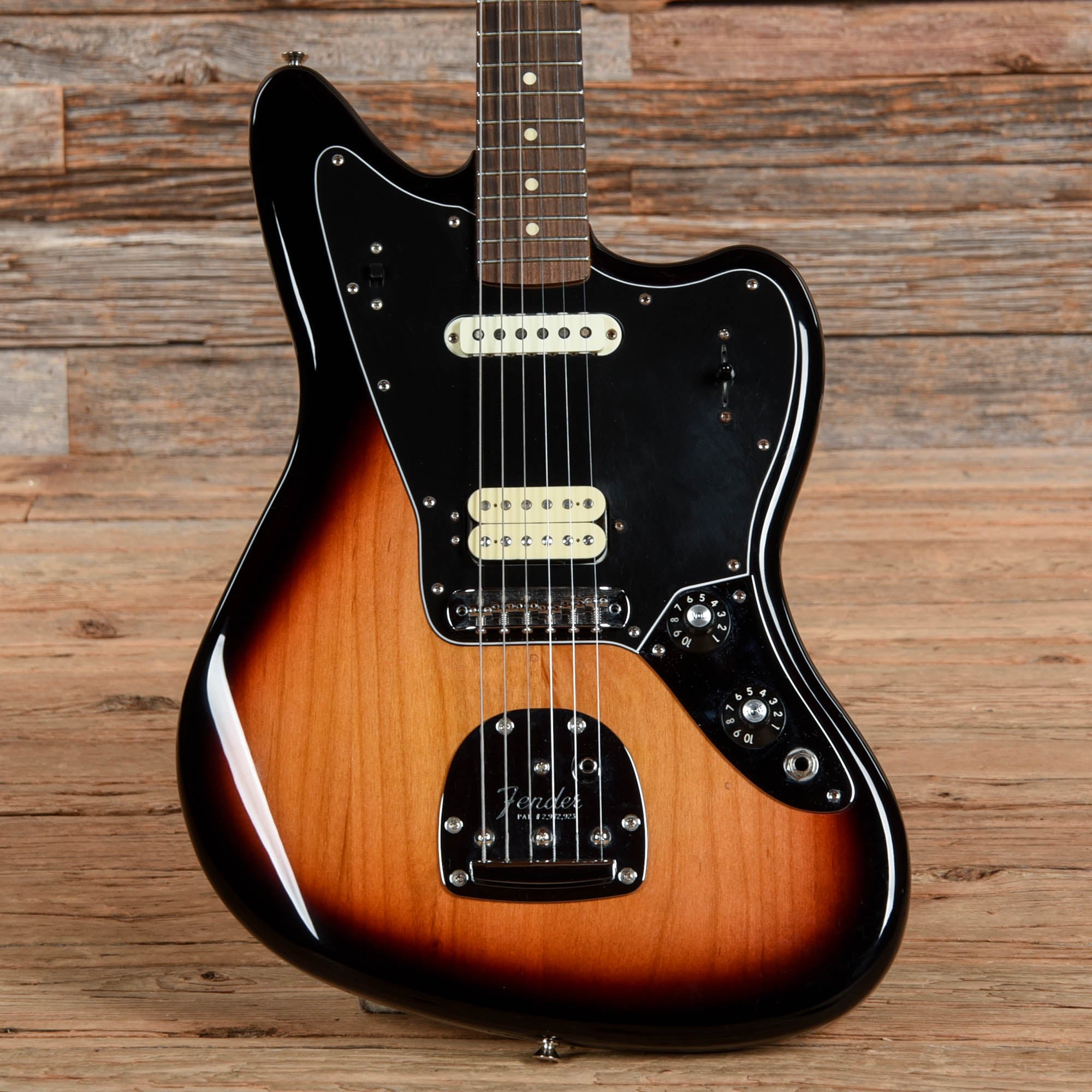Fender Player Jaguar HS Sunburst 2022 – Chicago Music Exchange