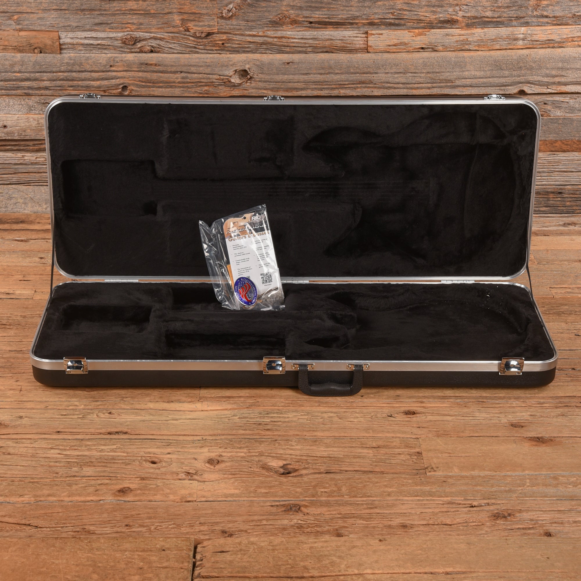 Rickenbacker 360 Jetglo 2024