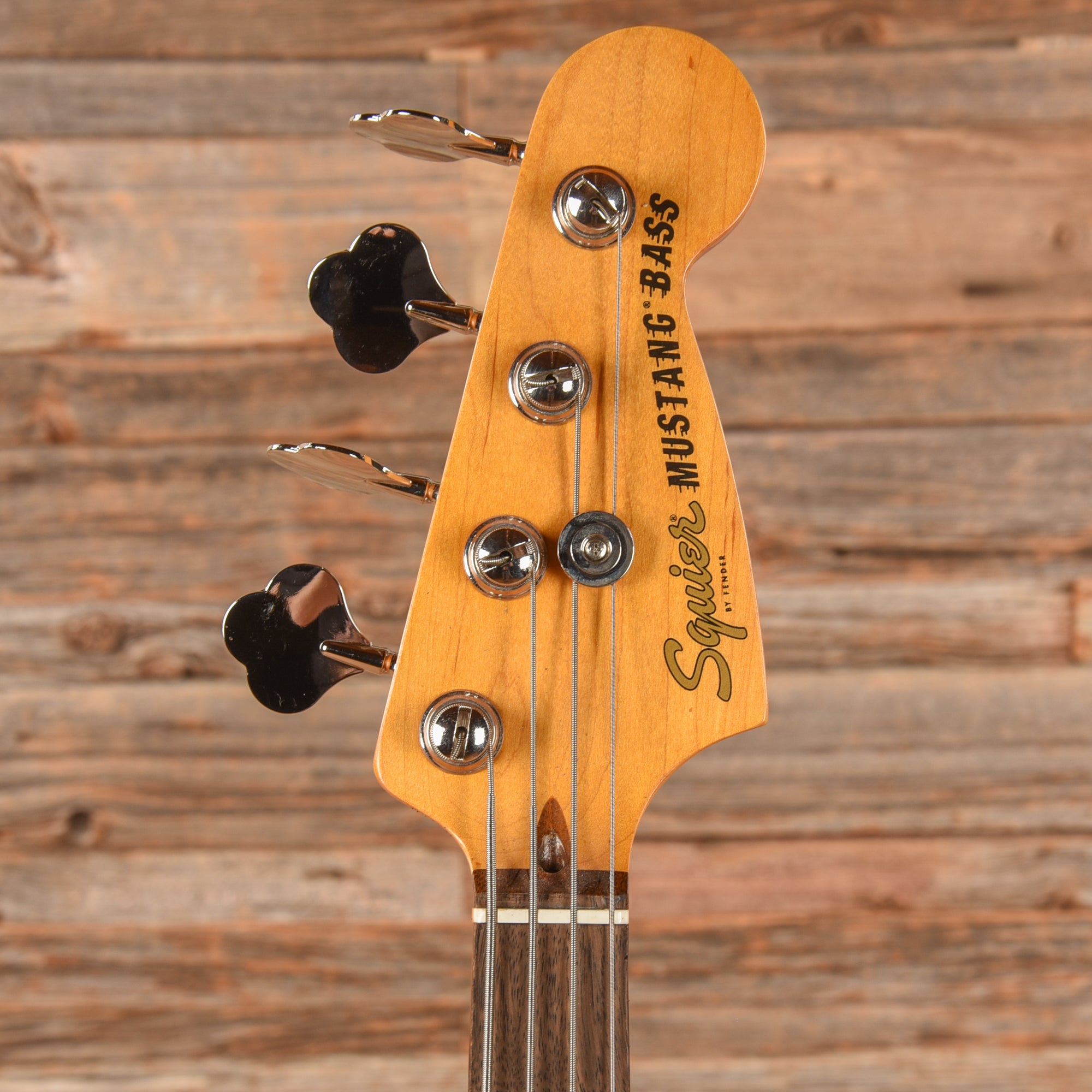 Squier Classic Vibe '60s Competition Mustang Bass Capri Orange w/Dakota Red Stripe