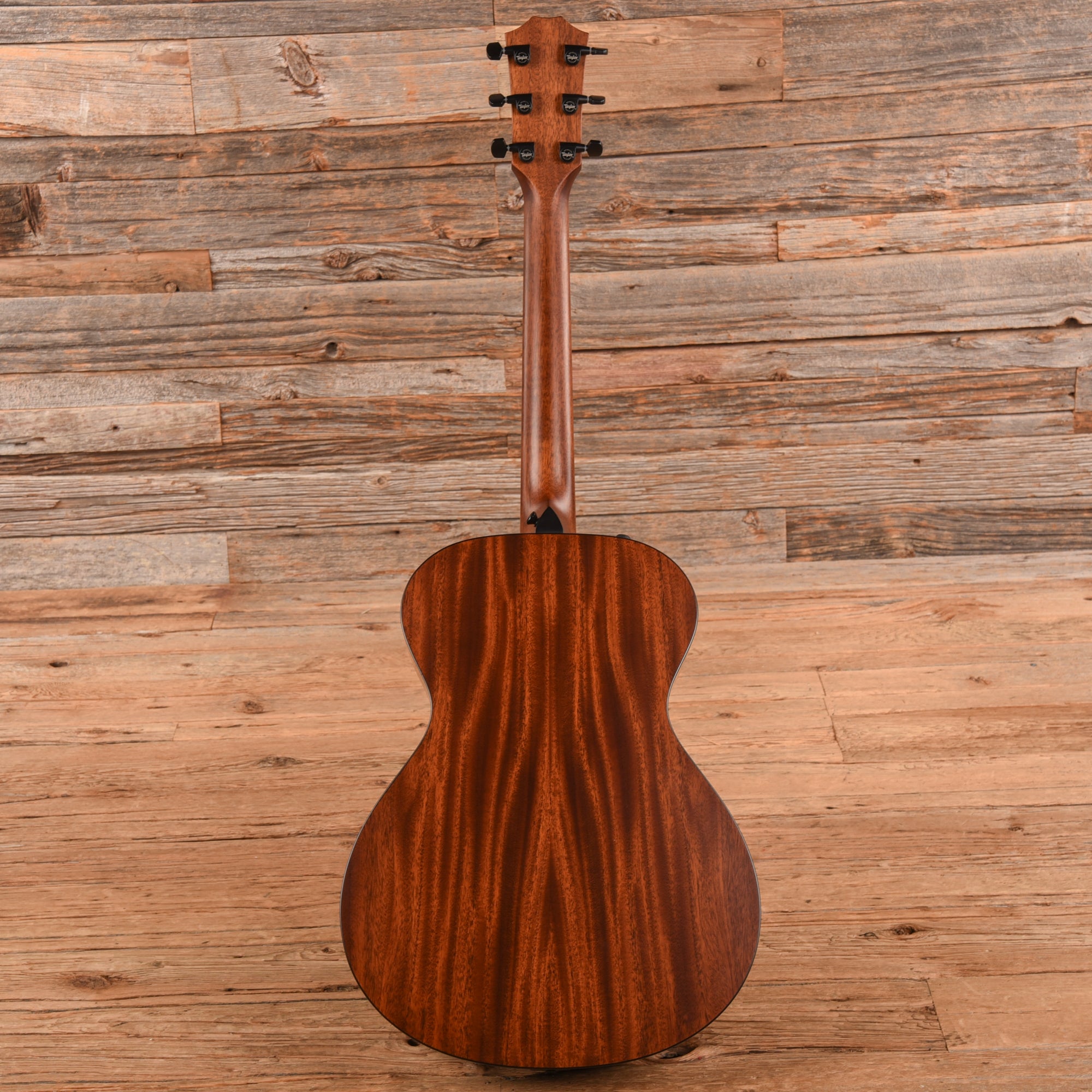 Taylor 322e Shaded Edgeburst 2023