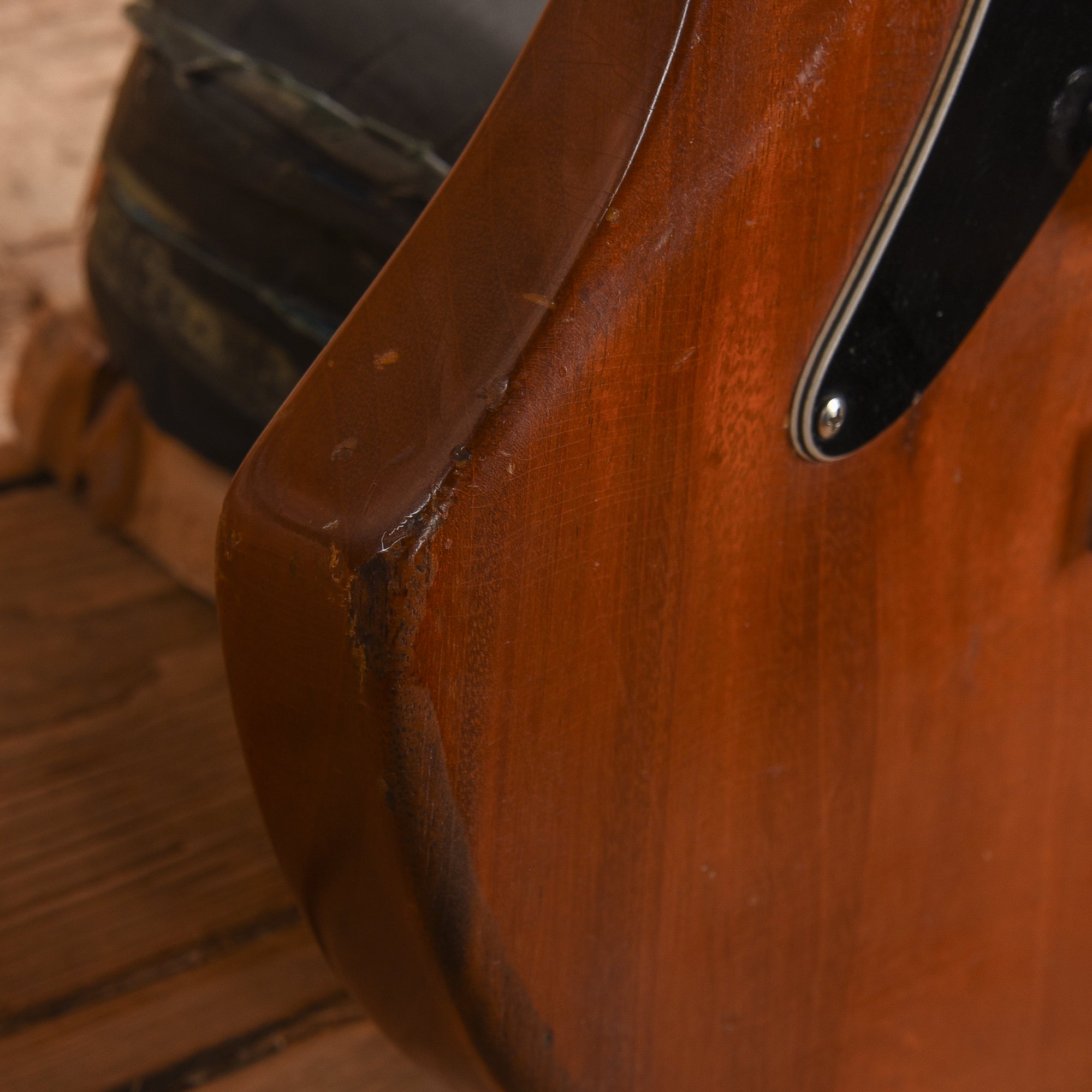 Guild S-60-D Walnut 1978