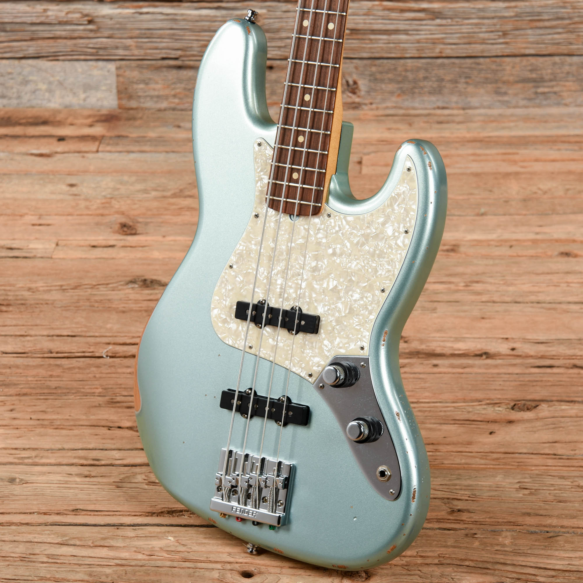 Fender 60th Anniversary Road Worn '60s Jazz Bass Firemist Silver 2020