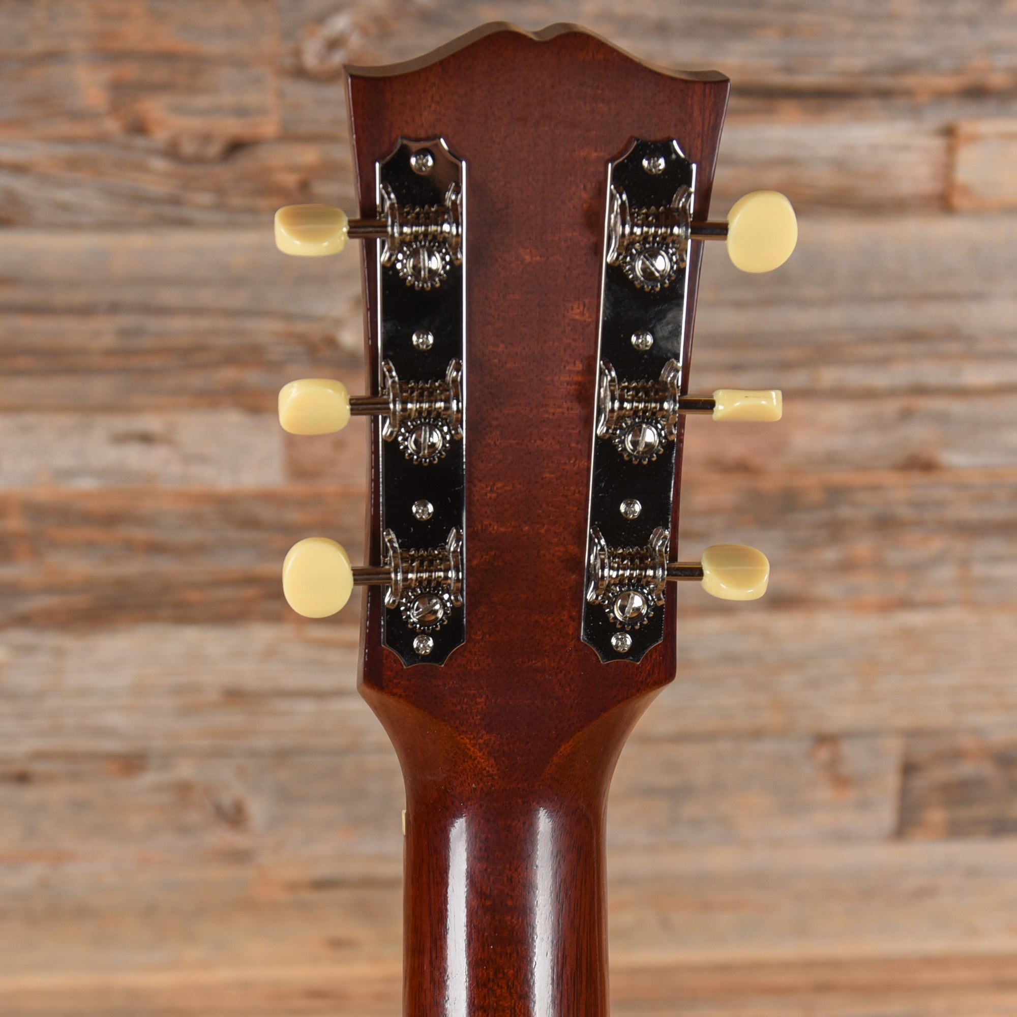 Gibson Custom 1942 Banner J-45 Sunburst 2024