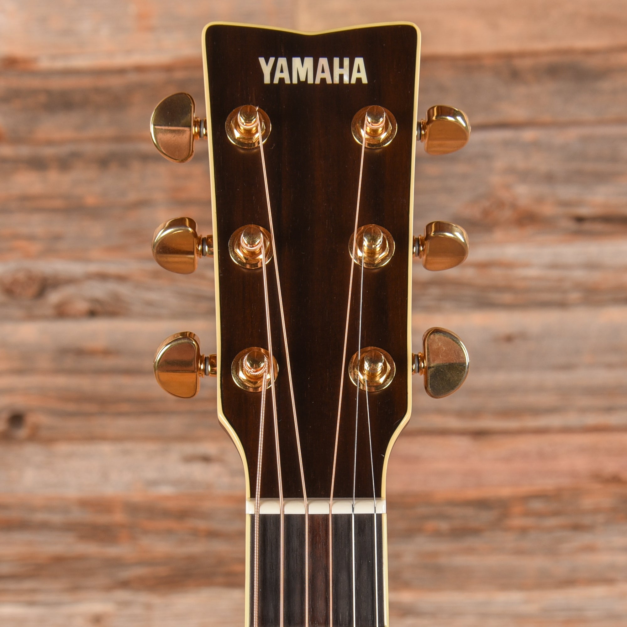 Yamaha LL16M Jumbo Acoustic Natural