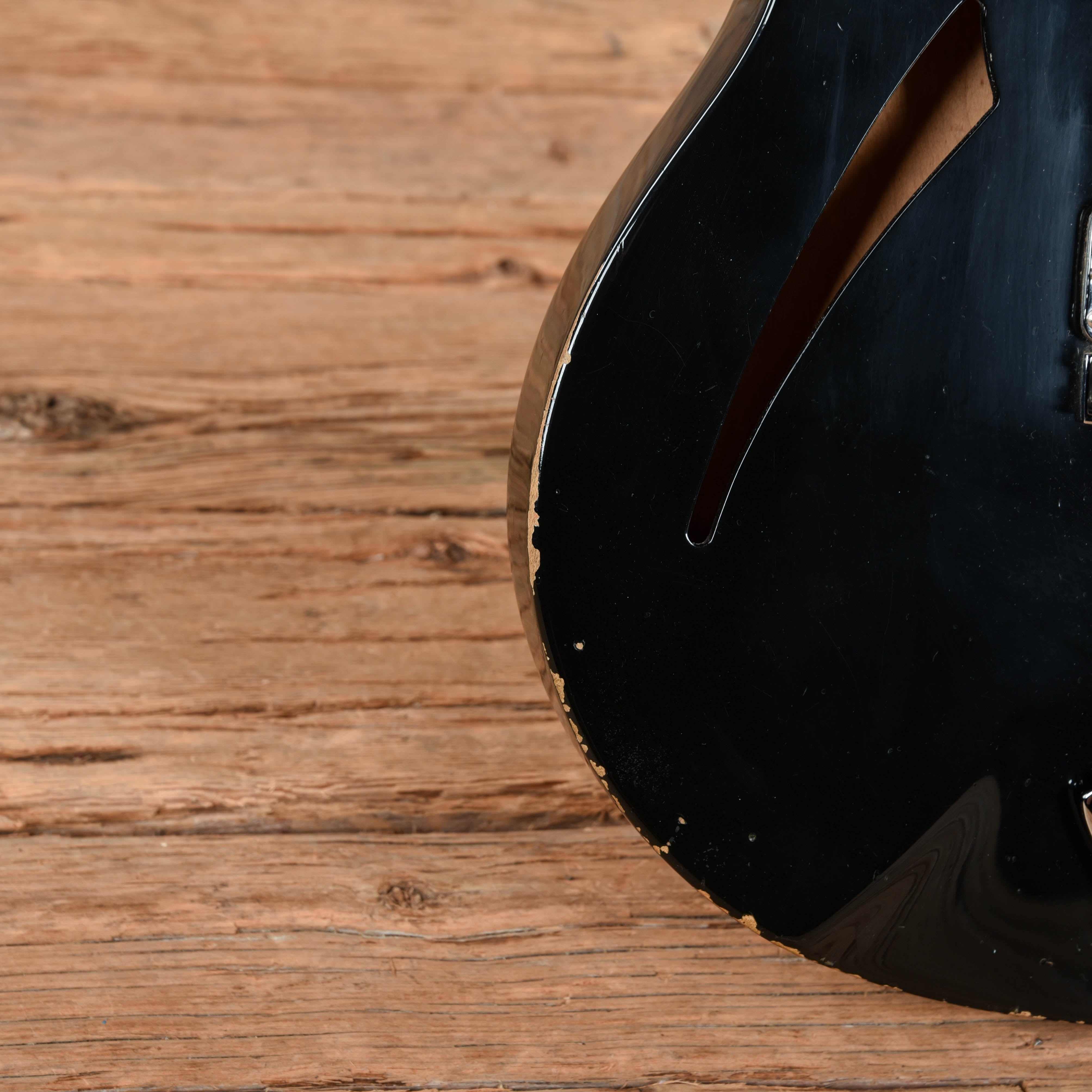 Rickenbacker 330 Jetglo 1985