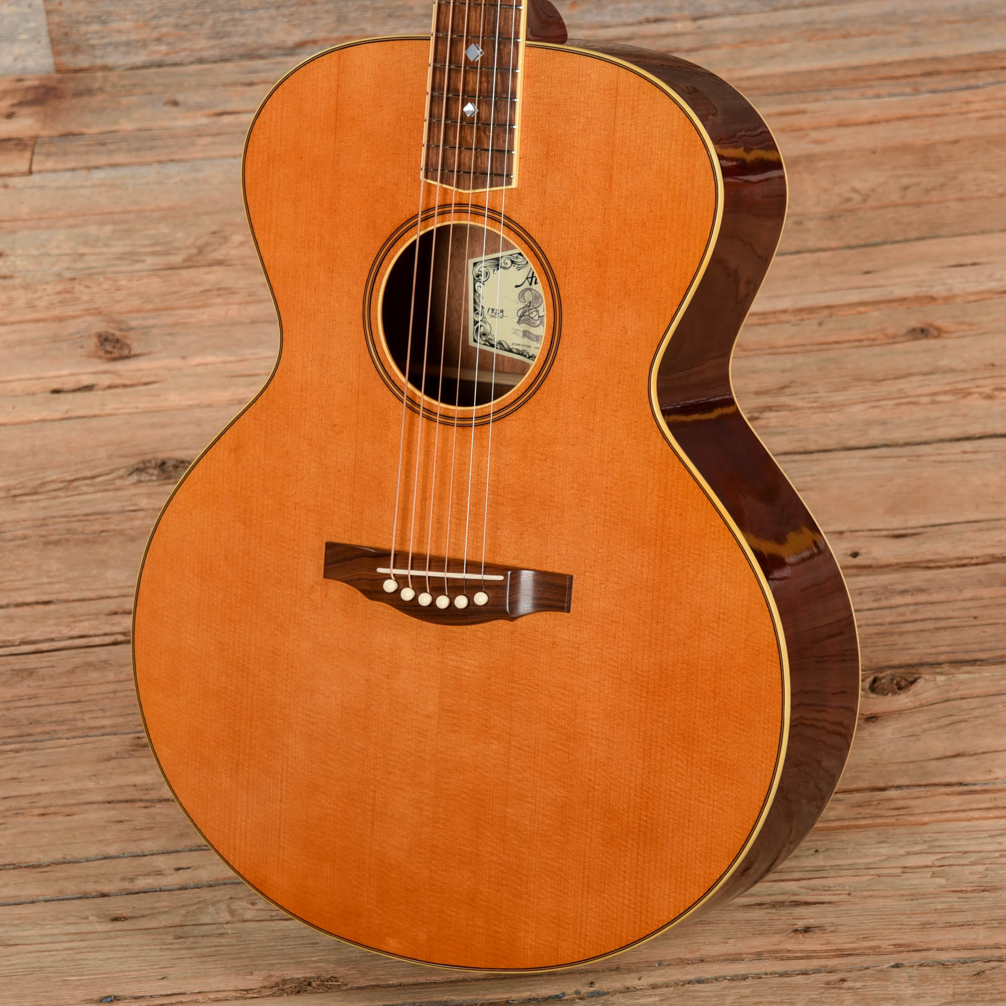 Atkin The ASJ Small Jumbo Aged Baked Sitka/Mahogany w/Cherry Back & No Pickguard Natural