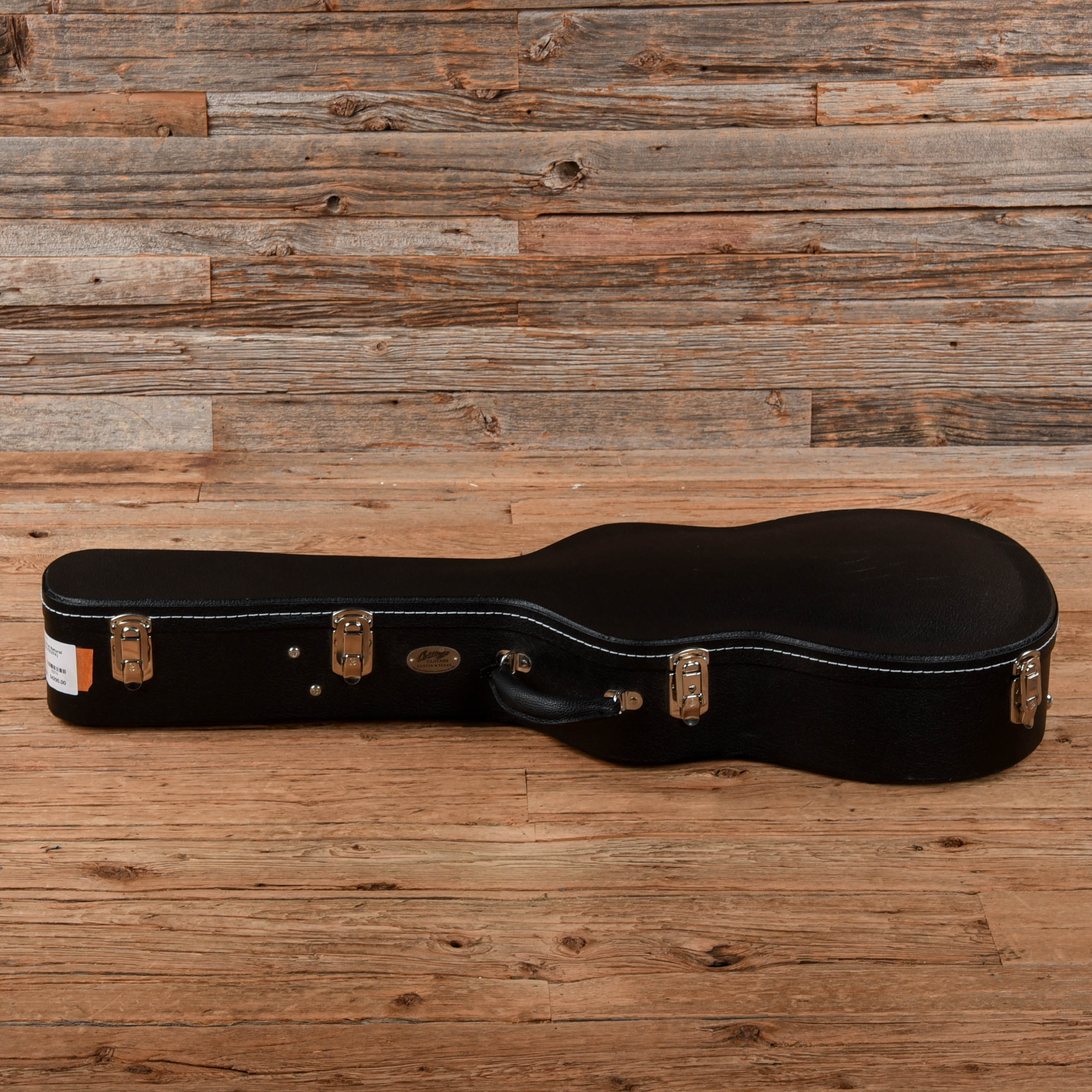 Collings 002H 14-Fret Natural