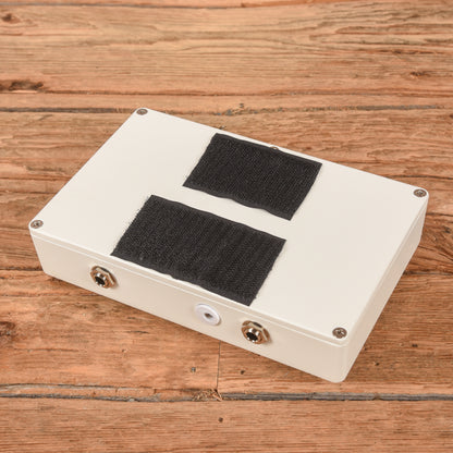 Idiot Box 3D Triple Delay