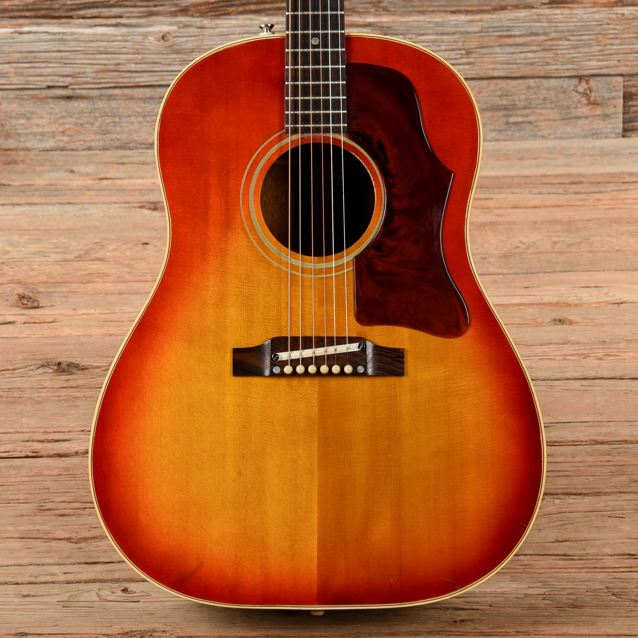 Gibson J-45 Cherry Sunburst 1966