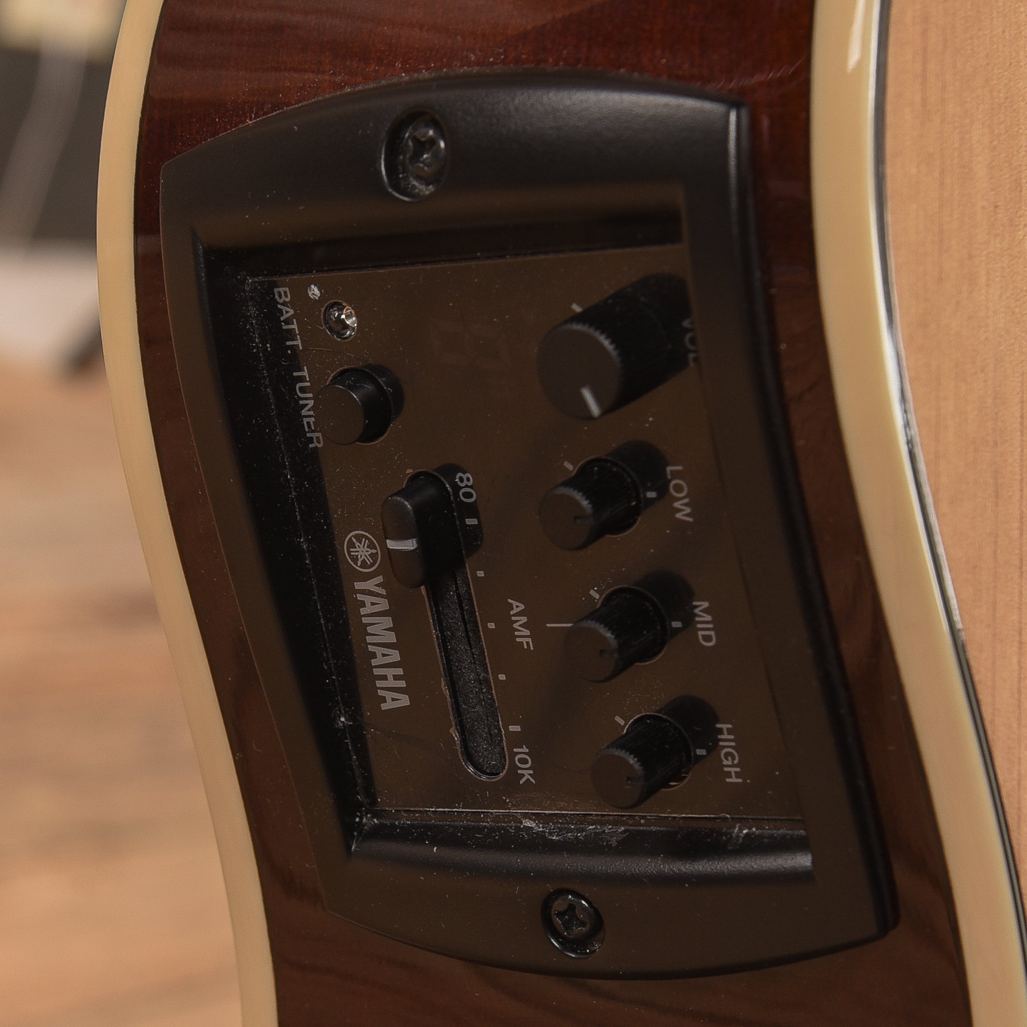 Yamaha APX600 Natural