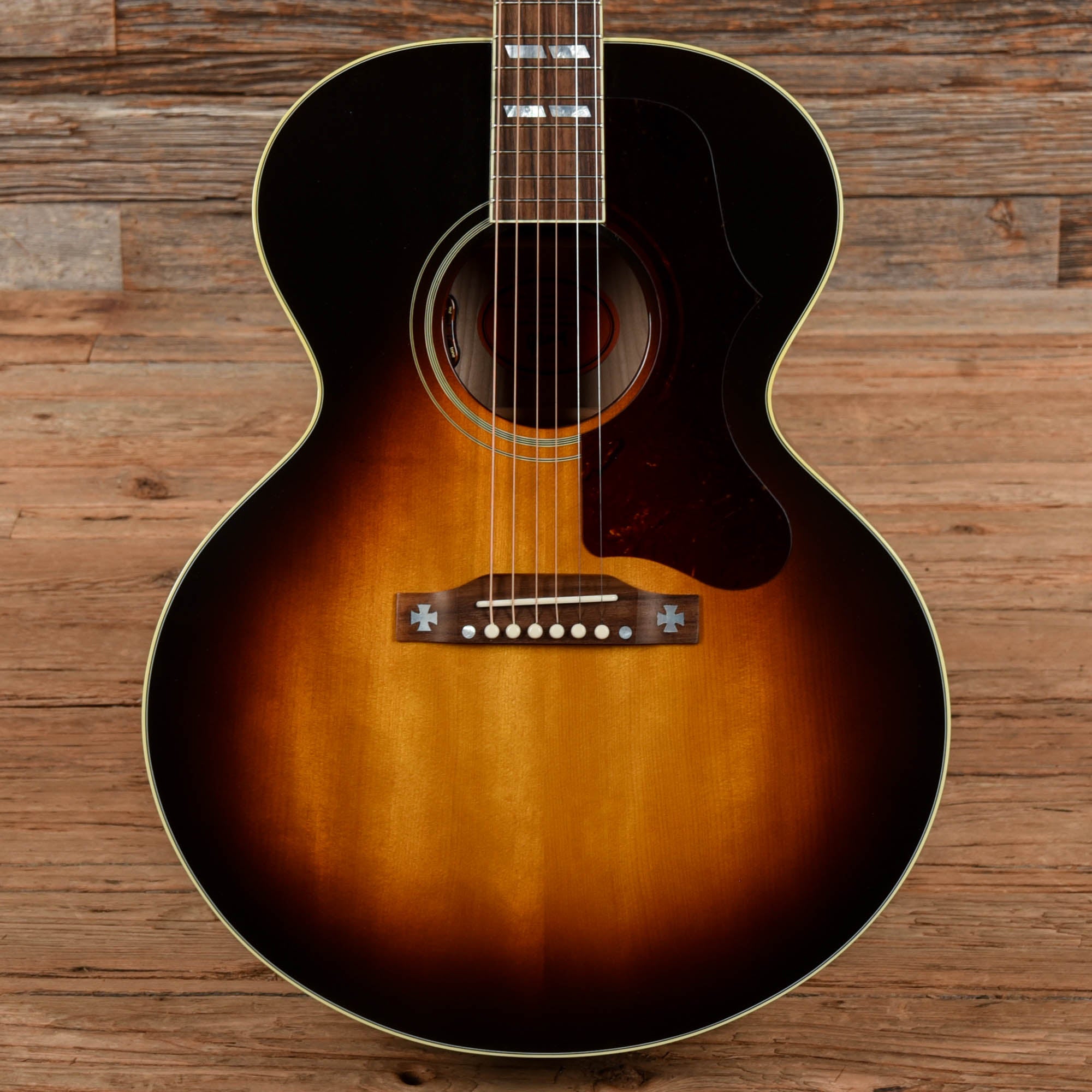 Gibson J-185 Sunburst 2023