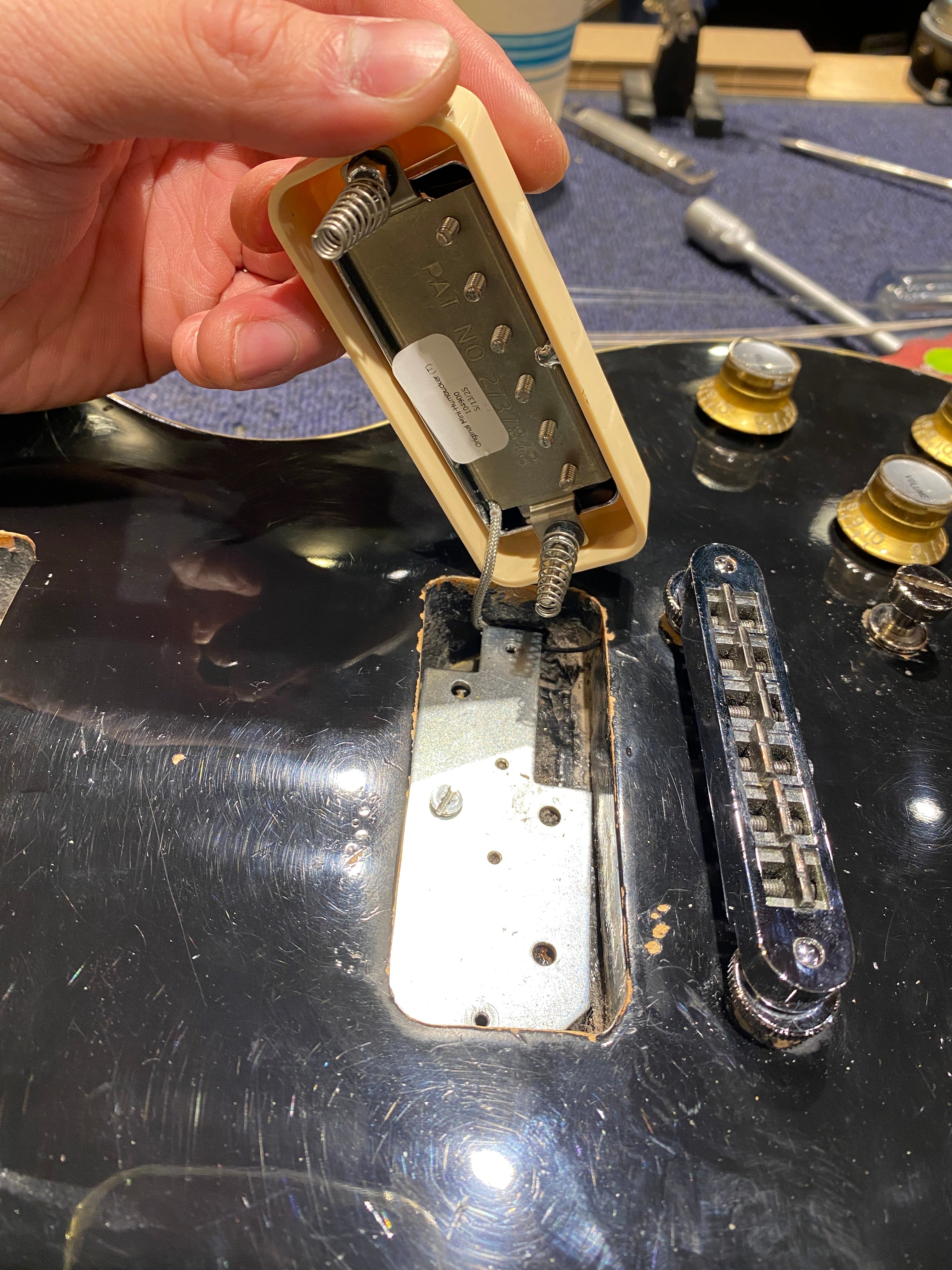 Gibson Les Paul Deluxe Black Refin 1970s