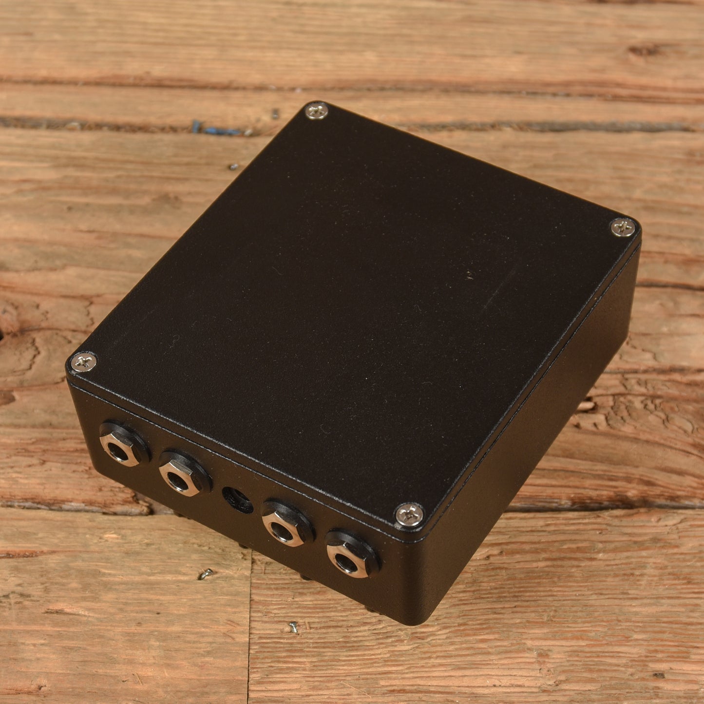 Earthquaker Devices Avalanche Run Stereo Reverb & Delay with Tap Tempo V2