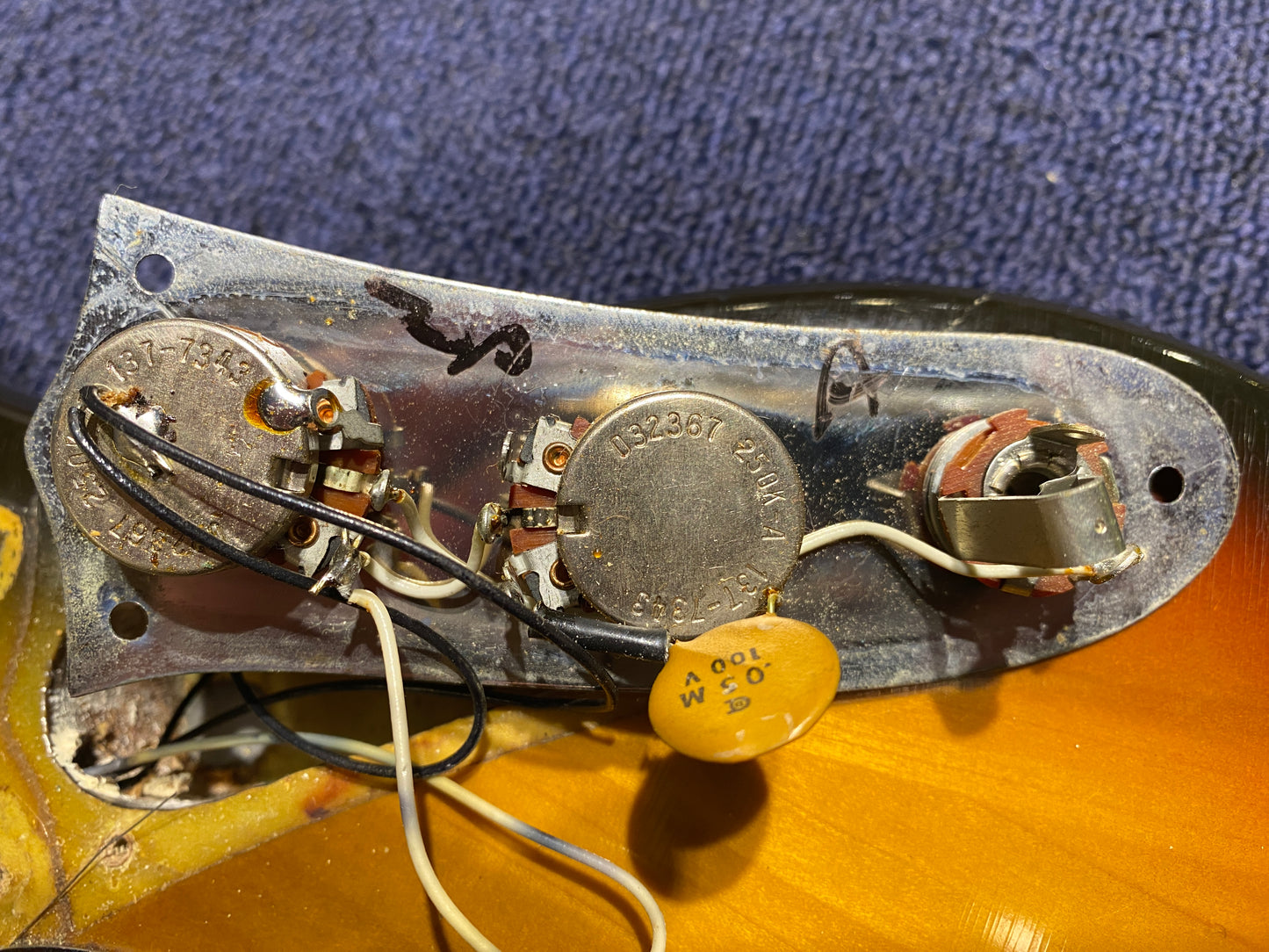 Fender Mustang Sunburst 1977