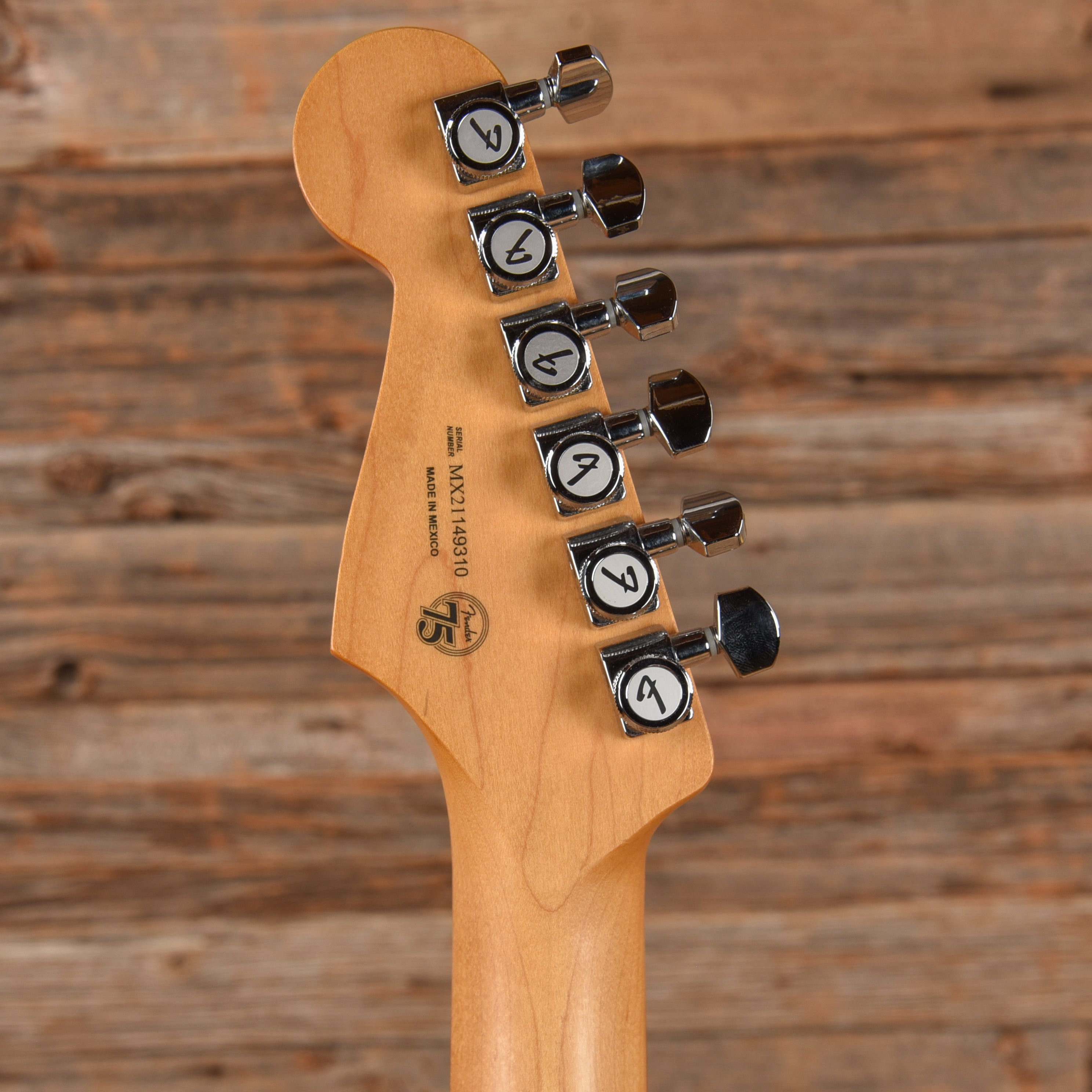 Fender Player Plus Stratocaster HSS Silverburst 2021