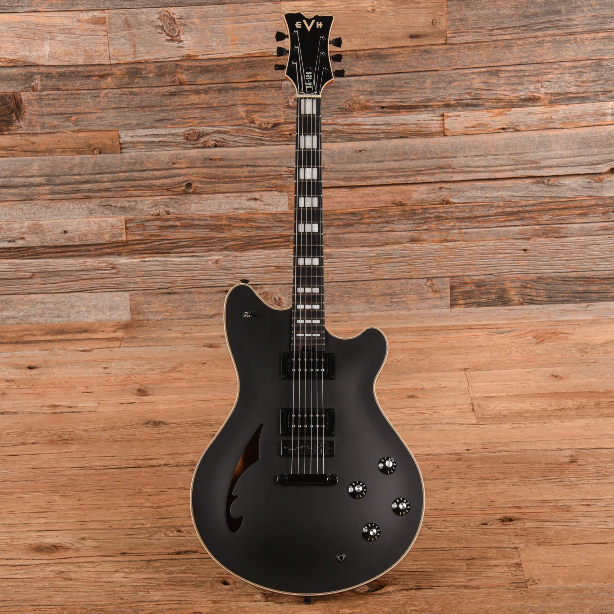 EVH SA-126 Special Stealth 2024