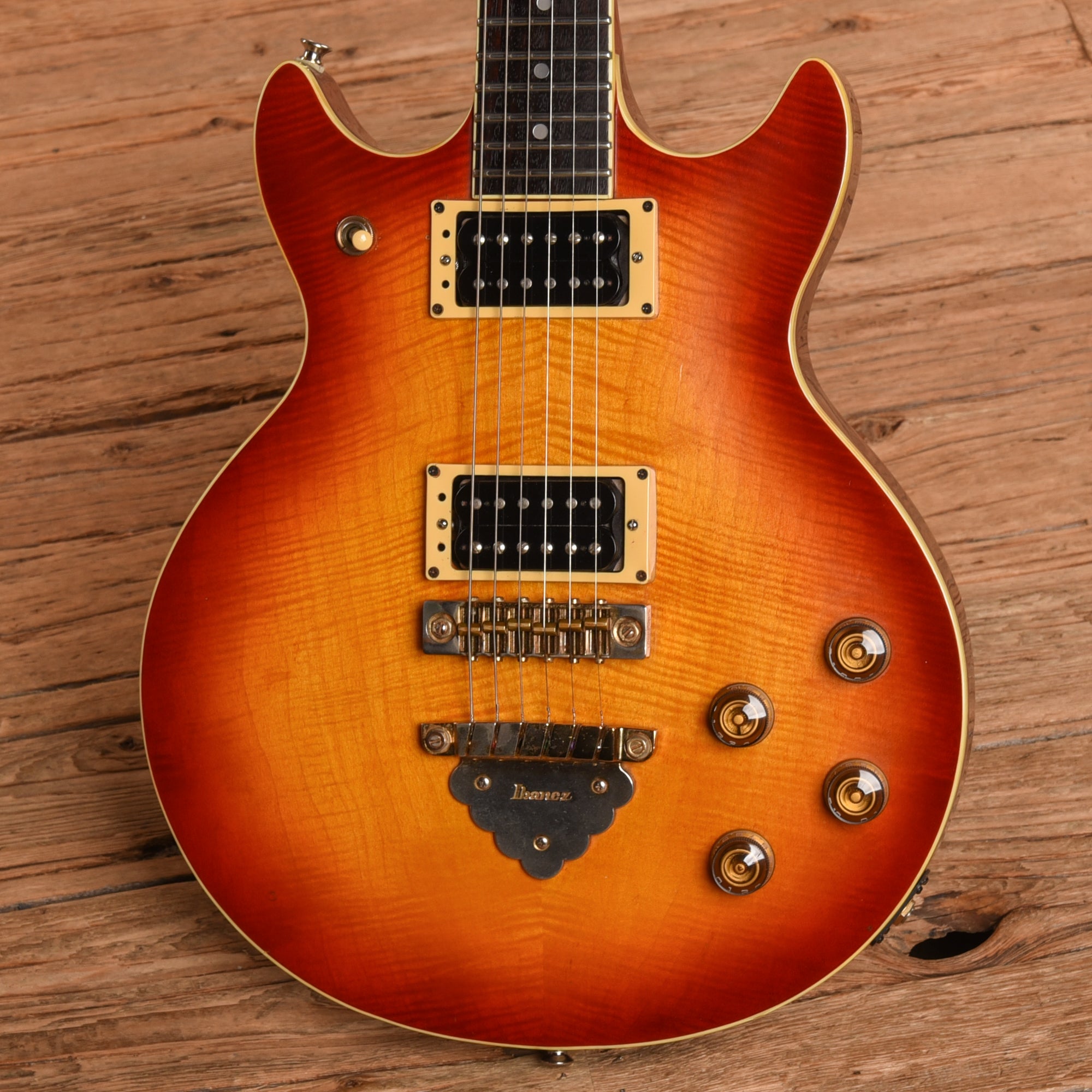 Ibanez AR100 Artist Sunburst 1981
