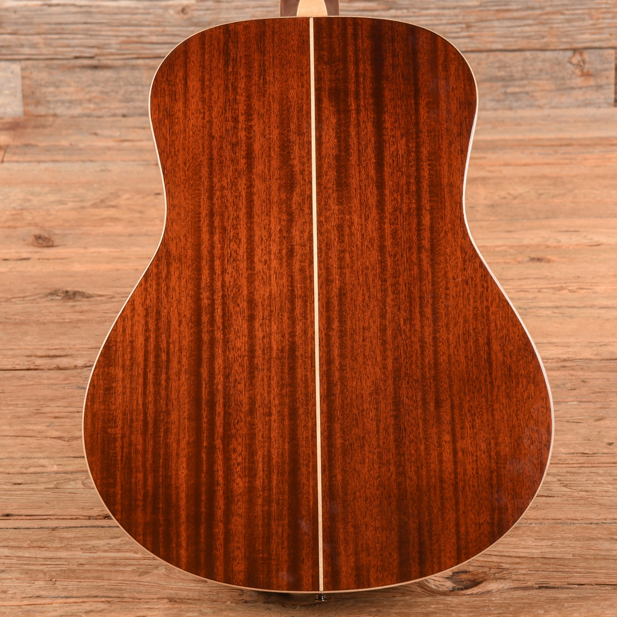 Yamaha LL16M Jumbo Acoustic Natural