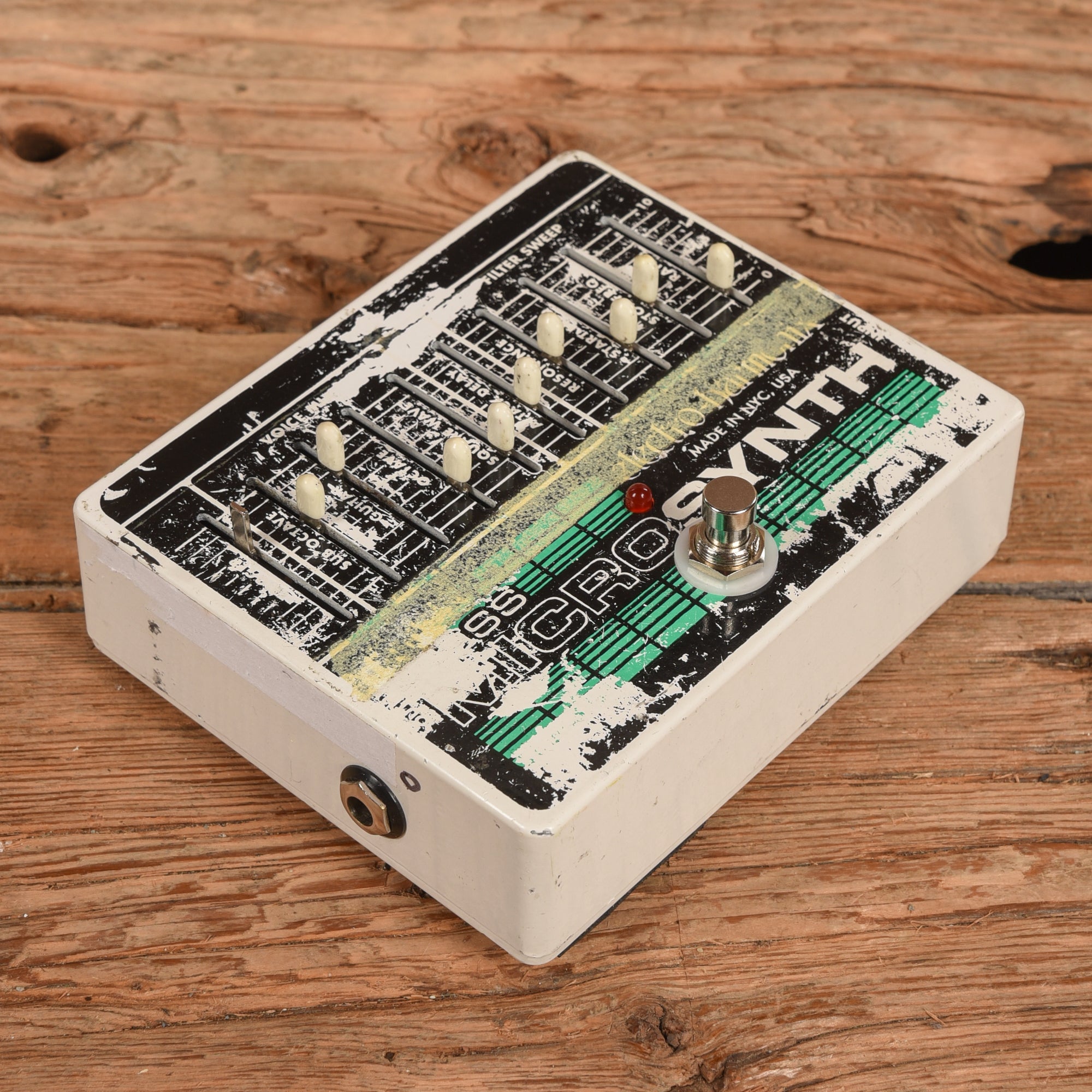 Electro-Harmonix Bass Micro-Synth – Chicago Music Exchange