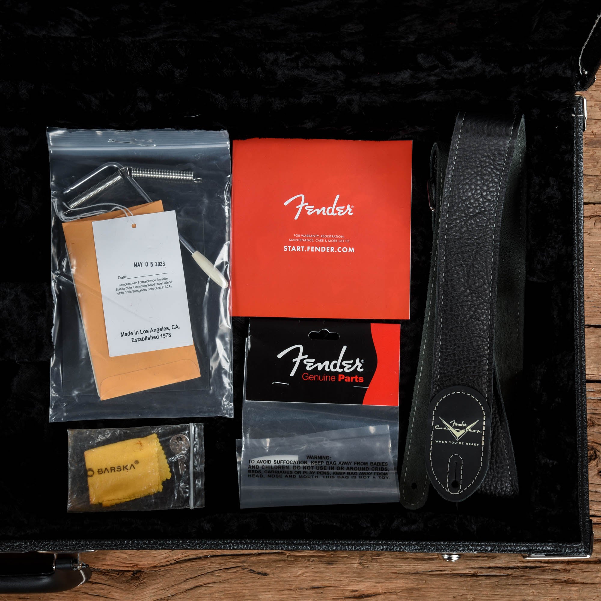 Fender Custom Shop '57 Stratocaster Heavy Relic White 2023